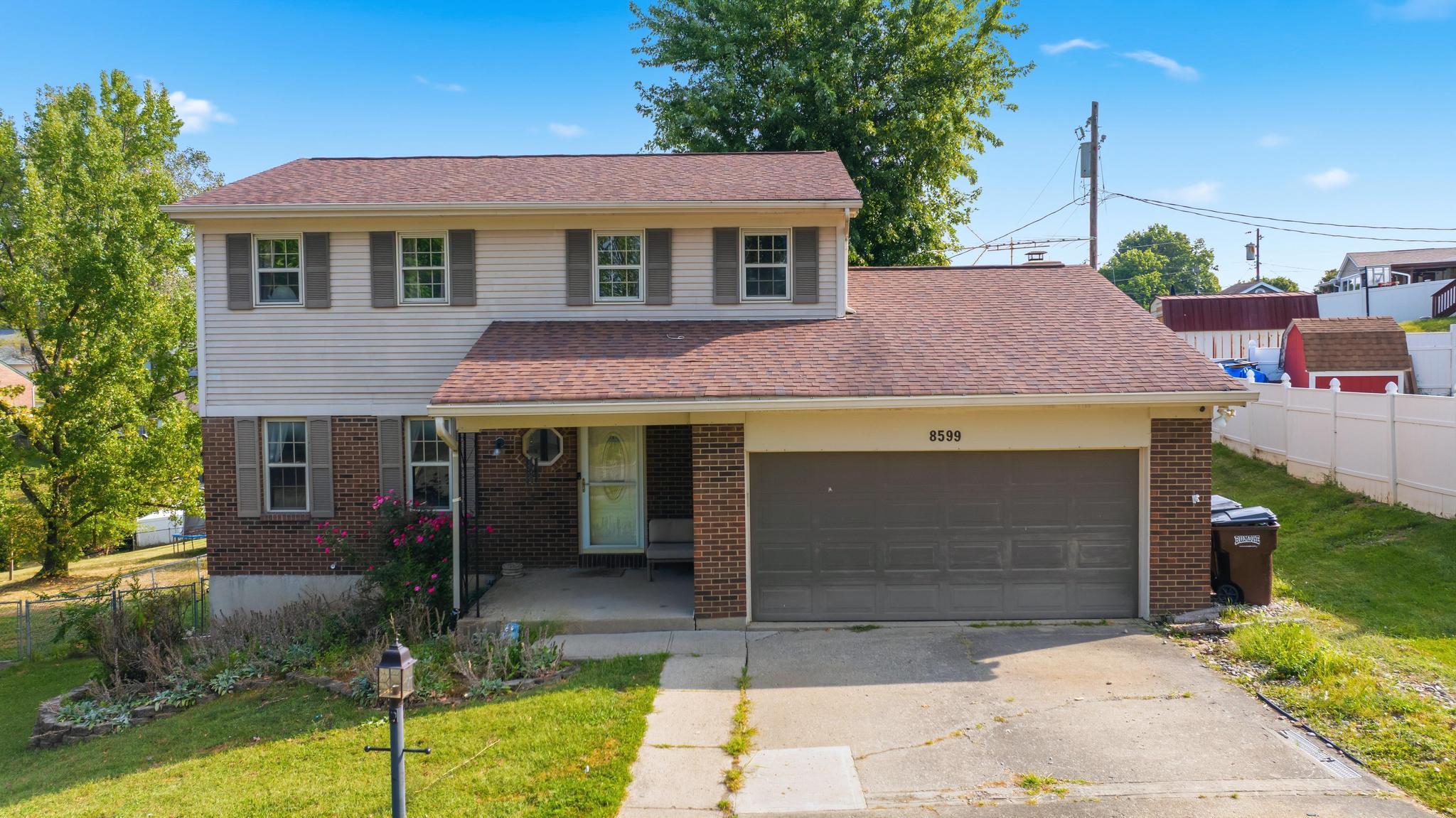 8599 Winthrop Circle — photo