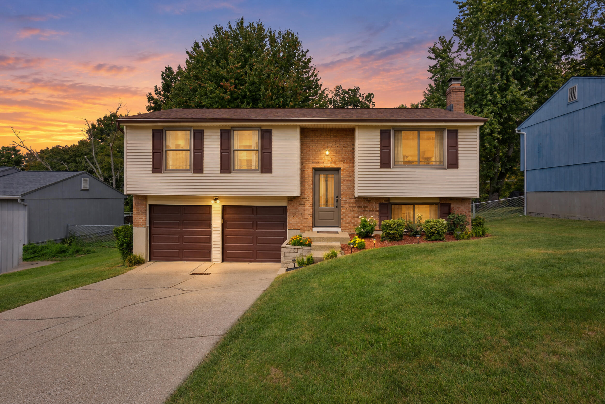 8 Crystal Lake Drive — photo