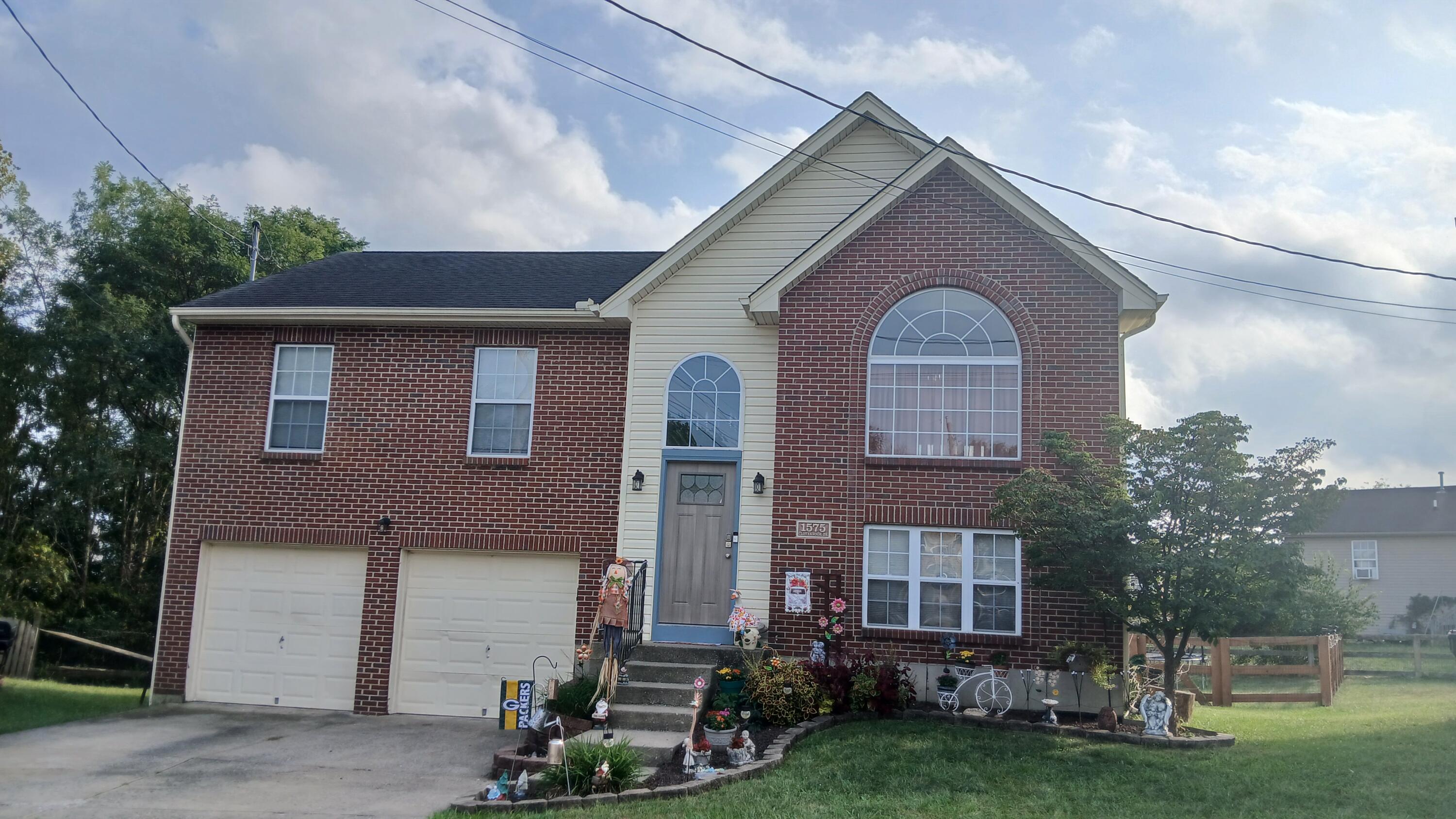 1575 Clovernook Drive — photo