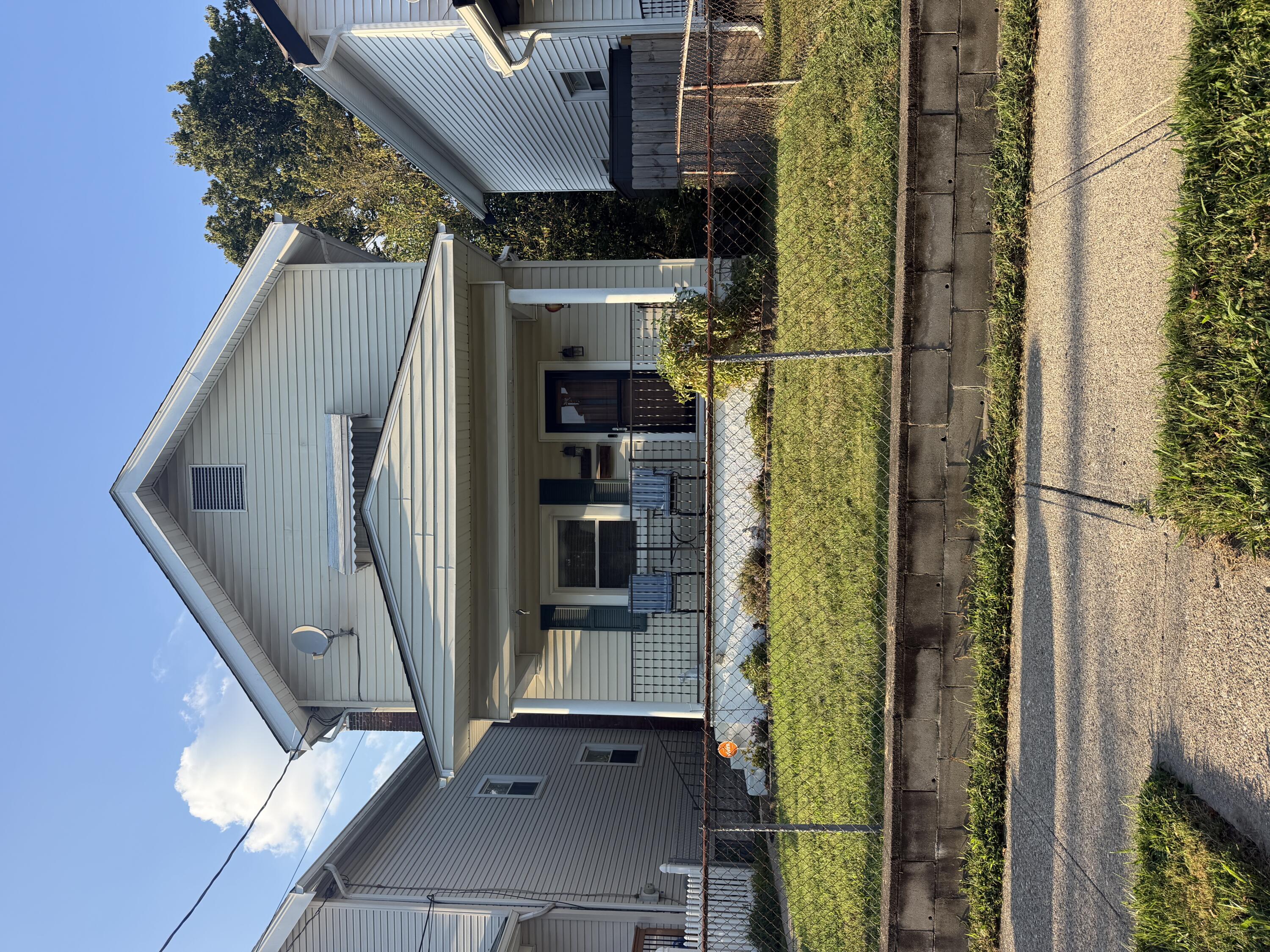 118 Daniels Street — photo