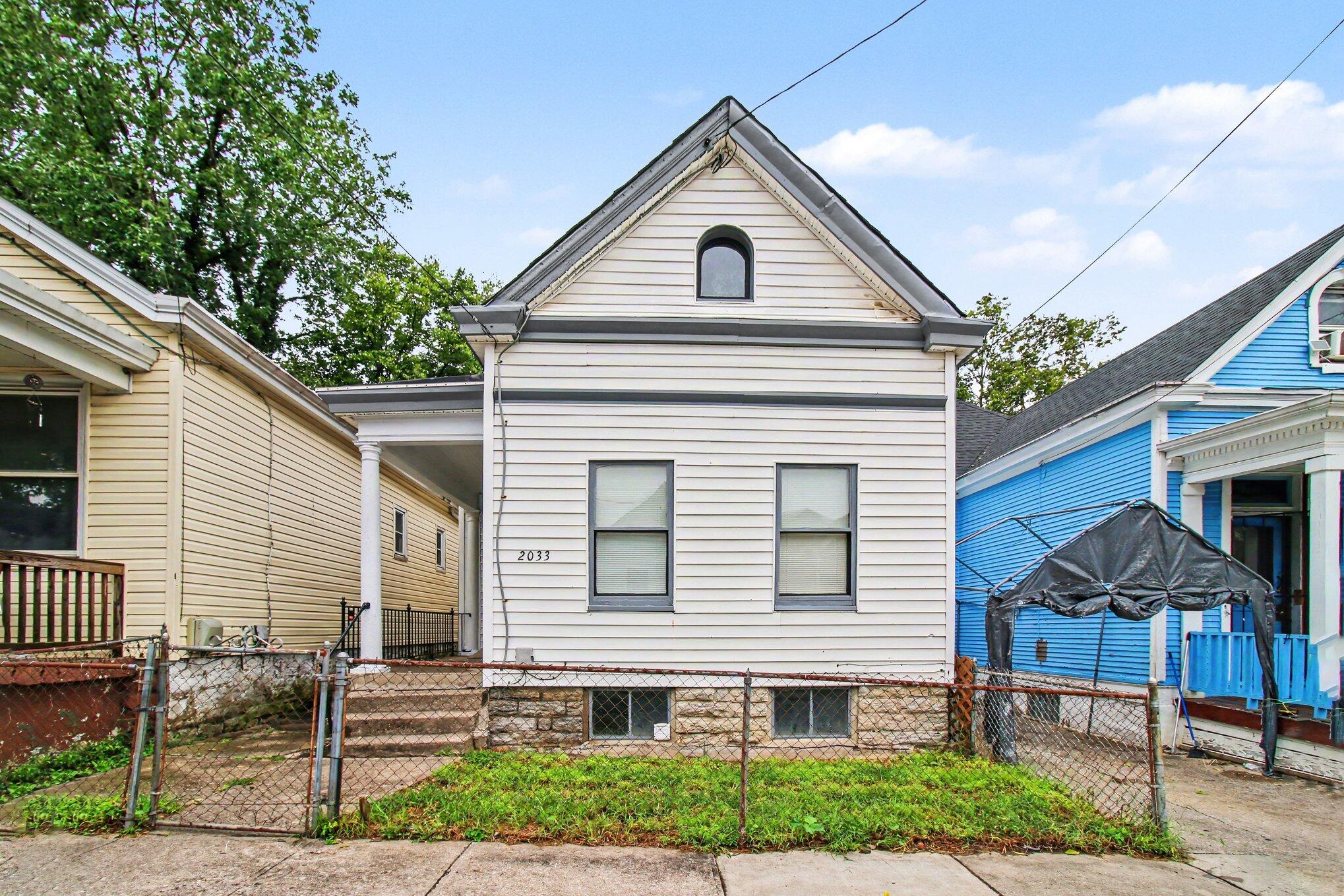 2033 Mackoy Street — photo