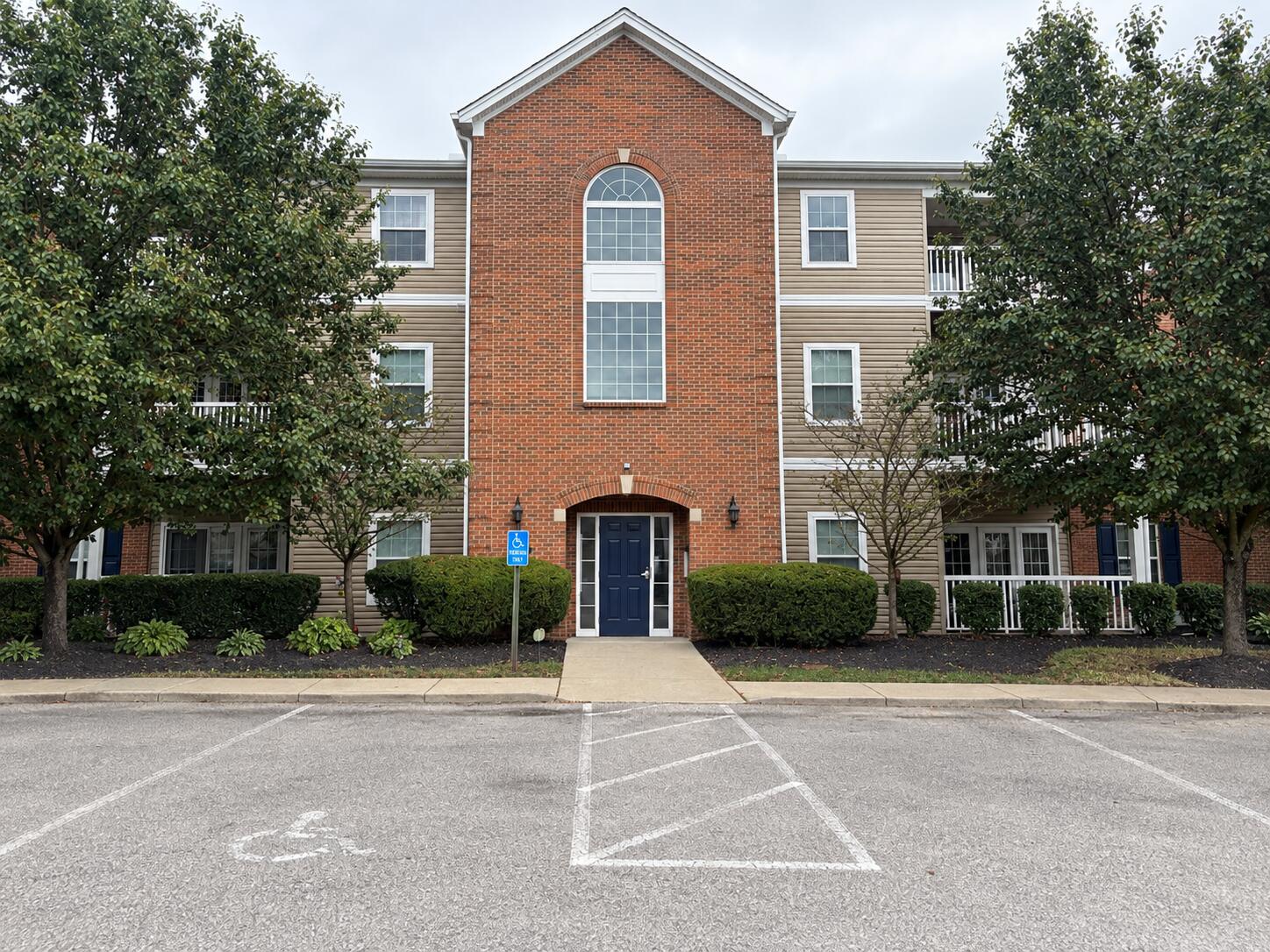 615 Ivy Ridge Drive — photo