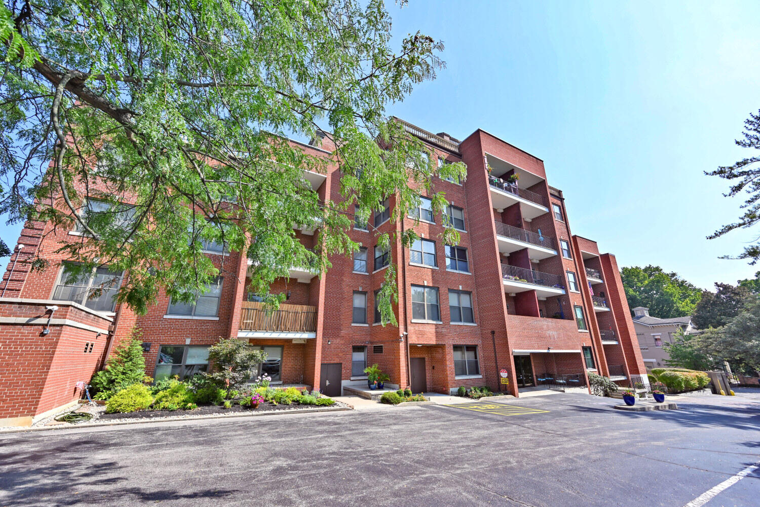 323 E 2nd Street #101, Covington, KY 41011 — photo 2