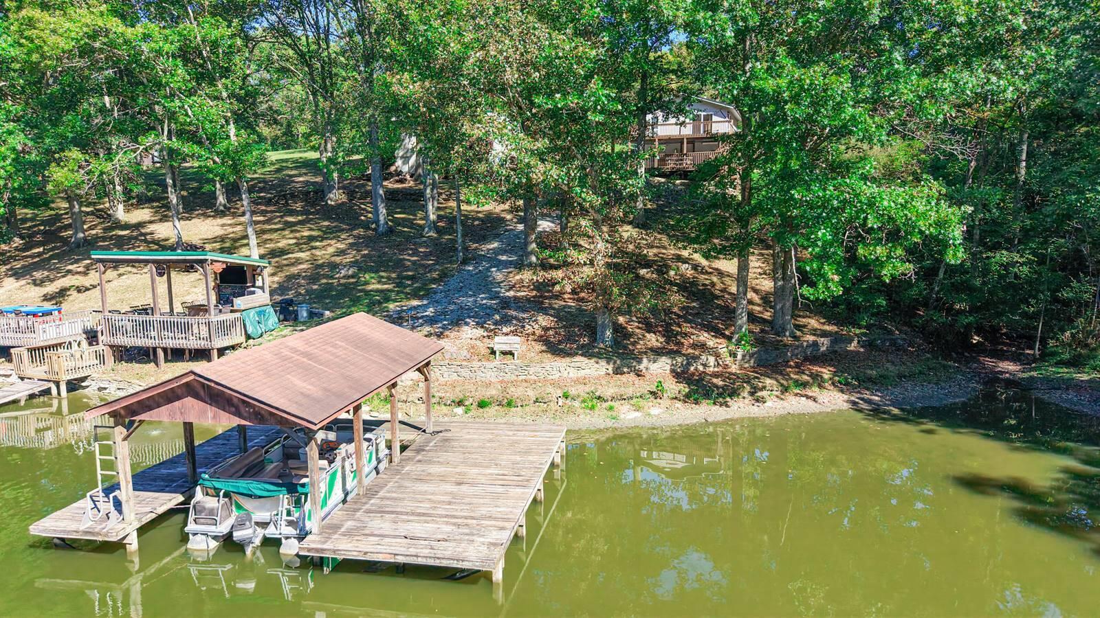 1071 Lake Shore Circle — photo