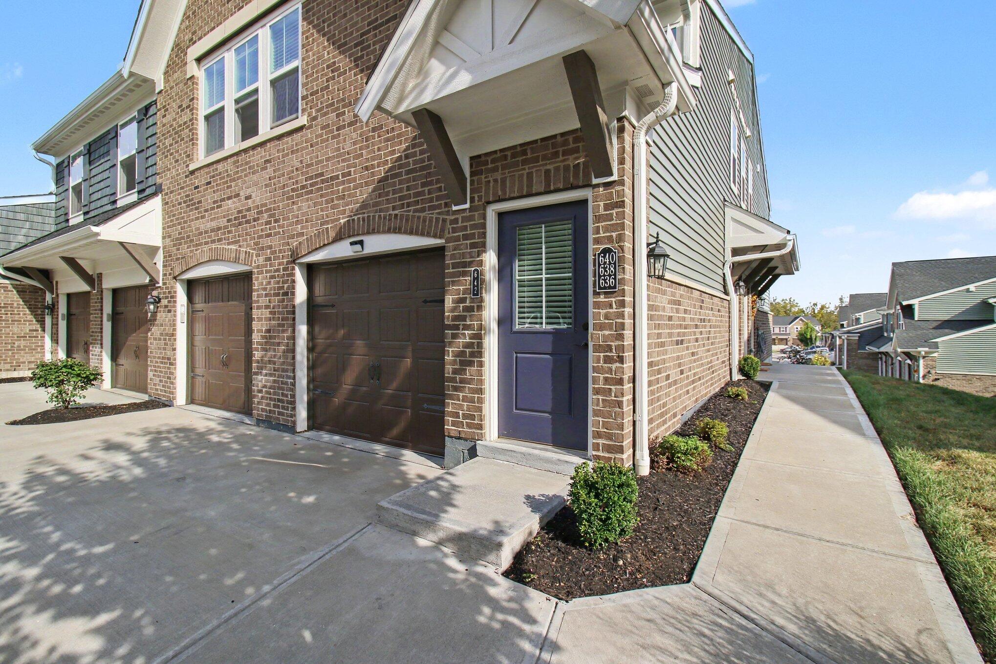 642 Foxhill Drive — photo