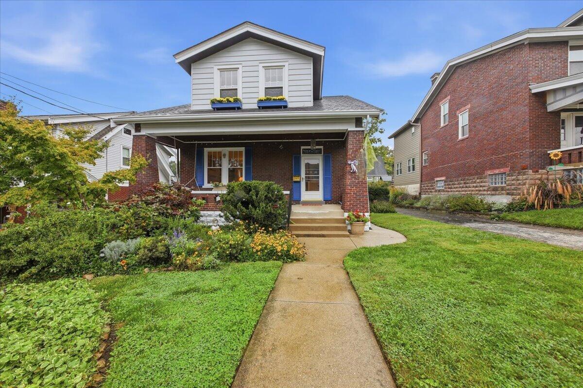 5 Hartweg Avenue — photo