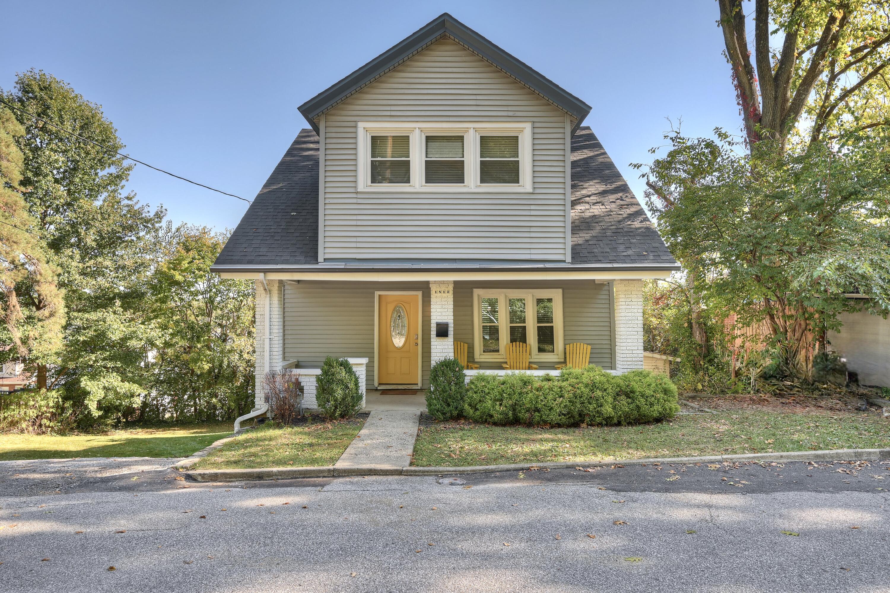 1812 Monroe Street — photo