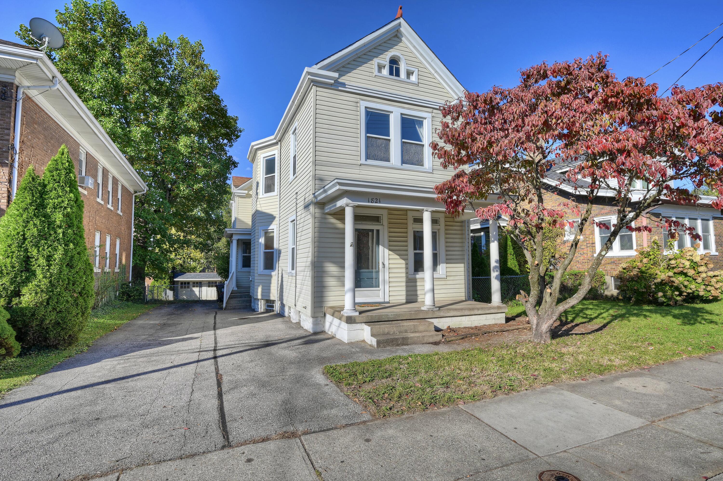 1821 Holman Street — photo