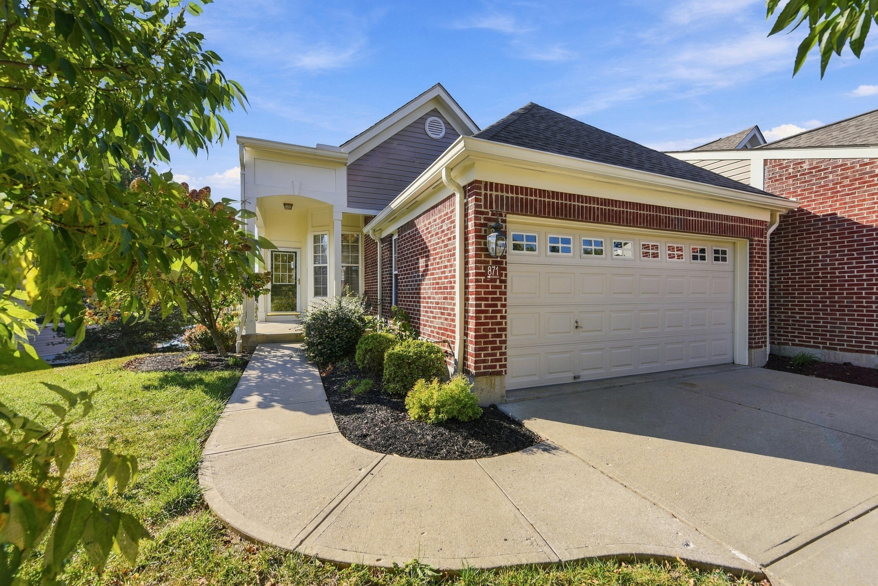 871 Borderlands Drive — photo