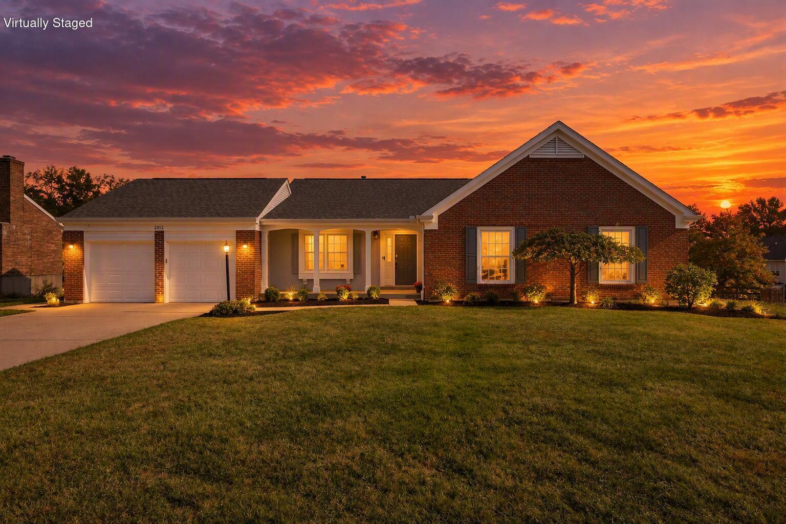 2312 Summerset Circle — photo