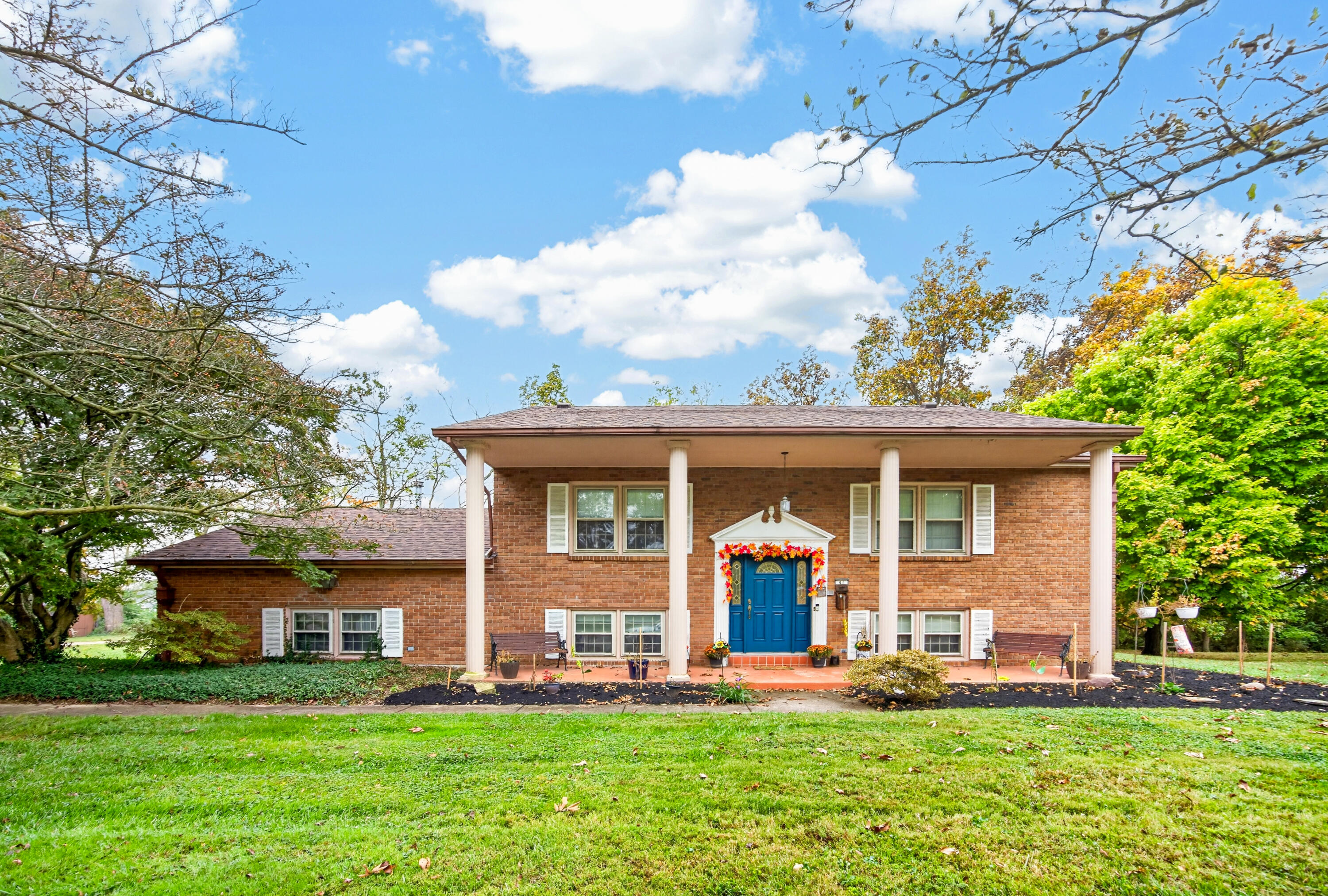 41 Lake Drive — photo