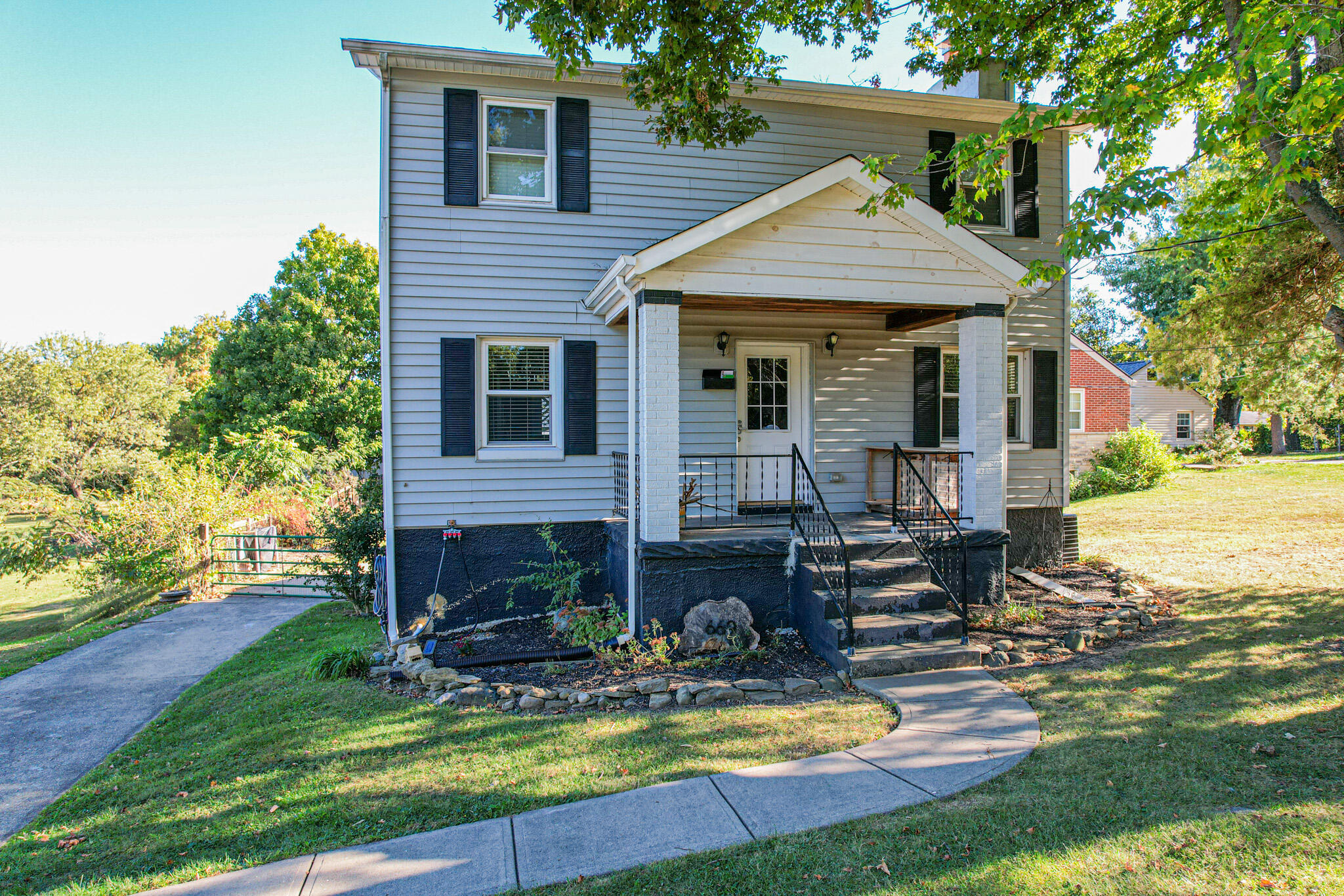 669 Garner Drive — photo