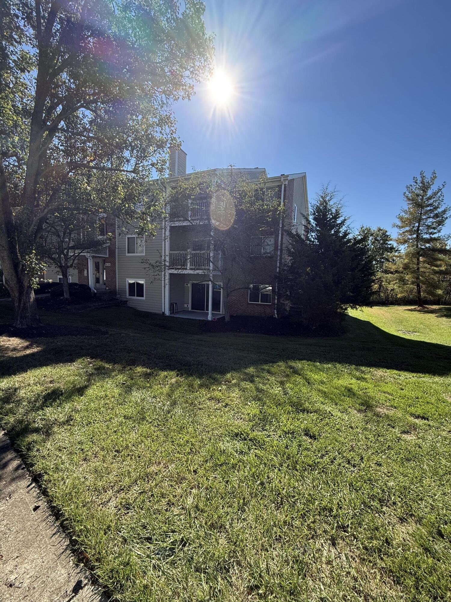 60 Creekwood Drive, 3 — photo