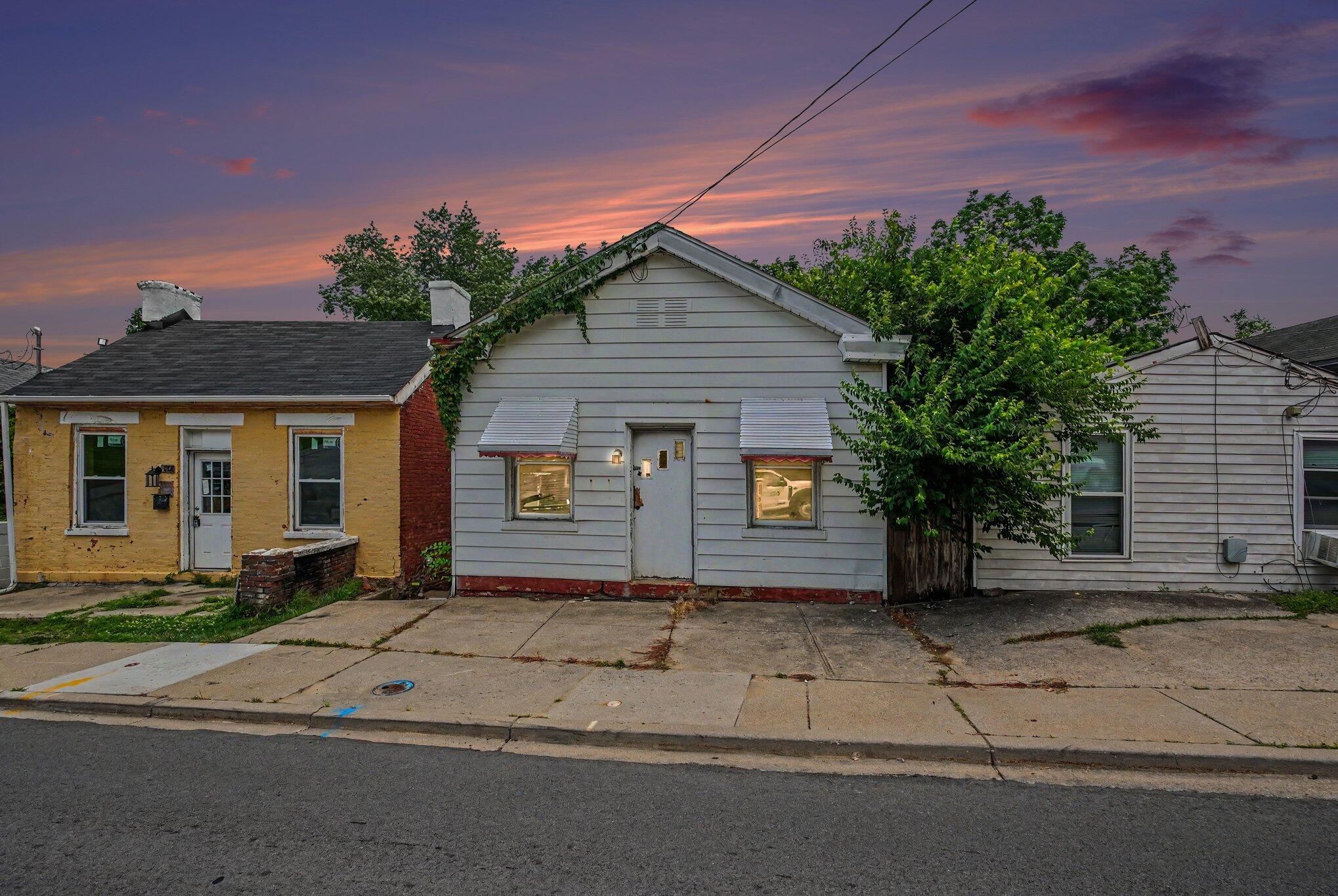 1212 W Pike Street — photo