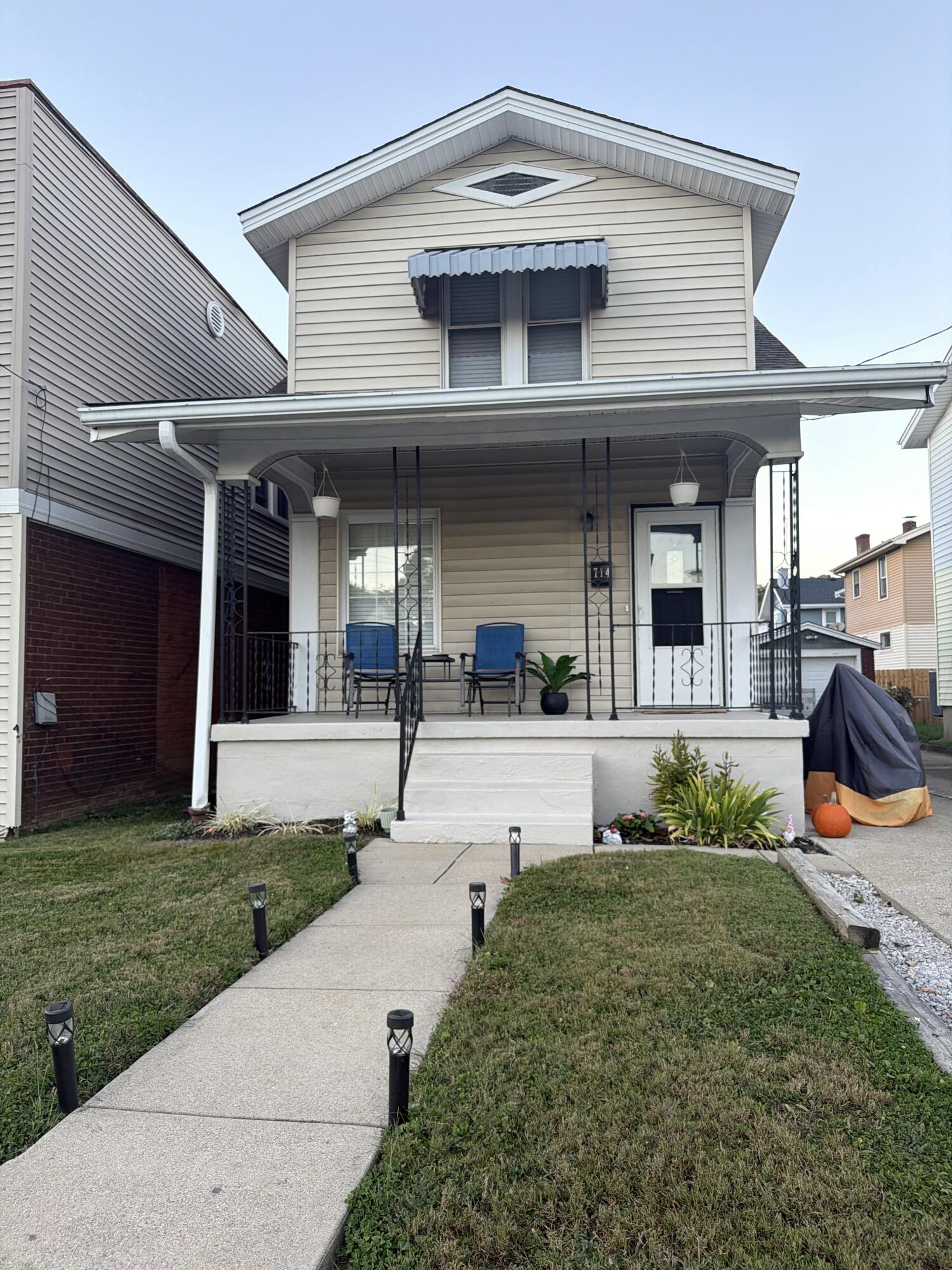 714 W Southern Avenue — photo
