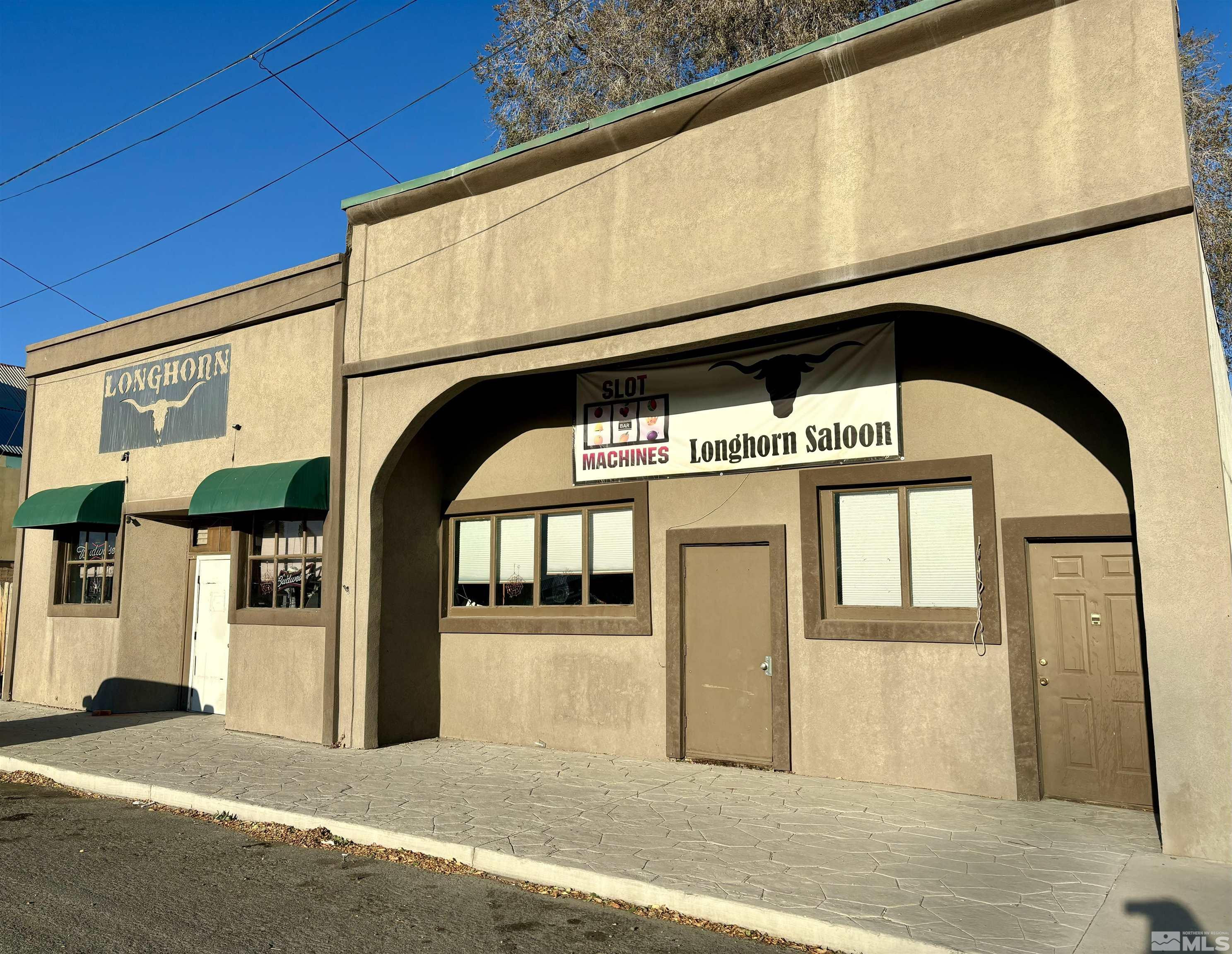 925 & 935 W Broadway Avenue — photo