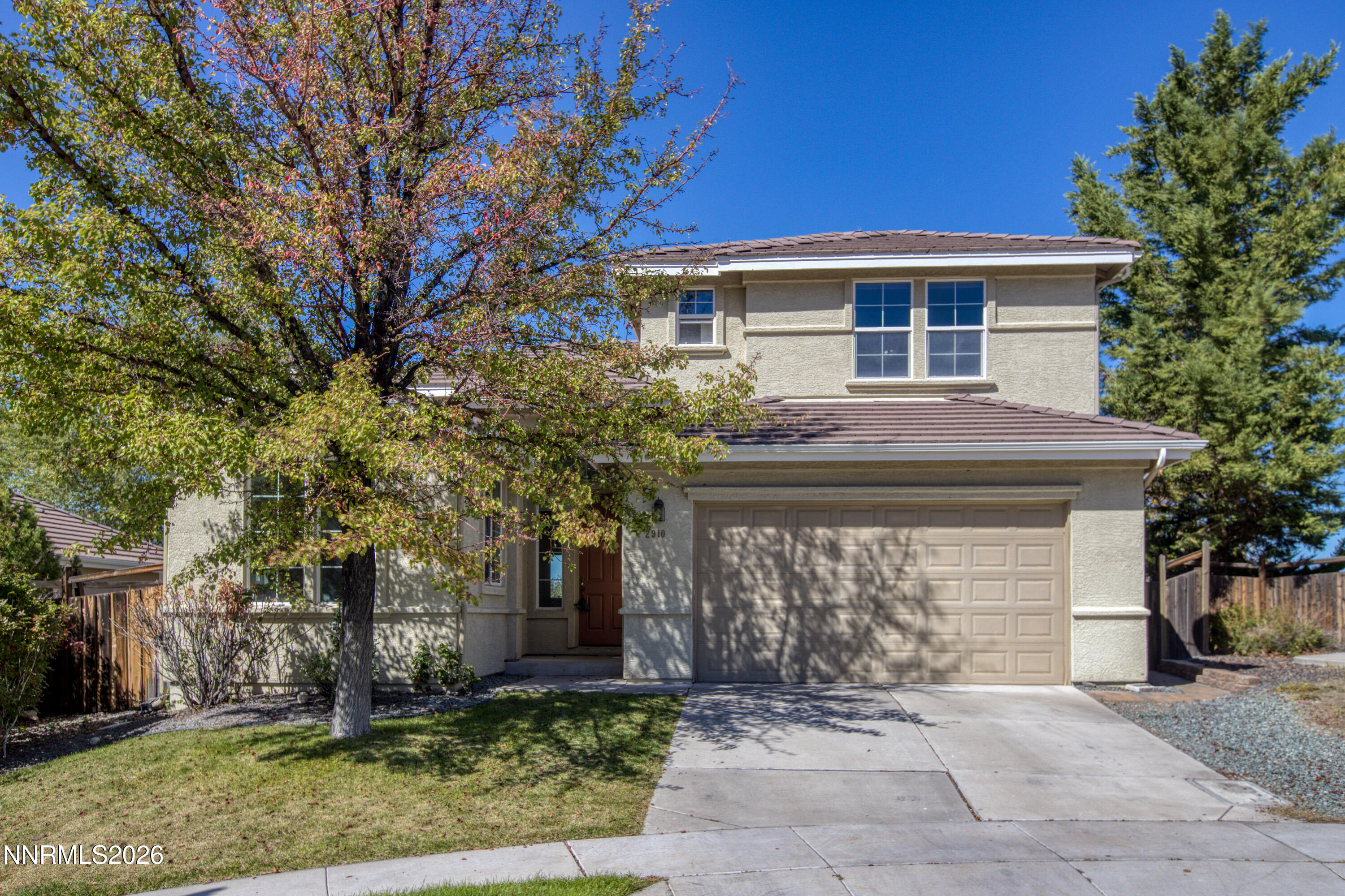 2910 Albazano Court — photo