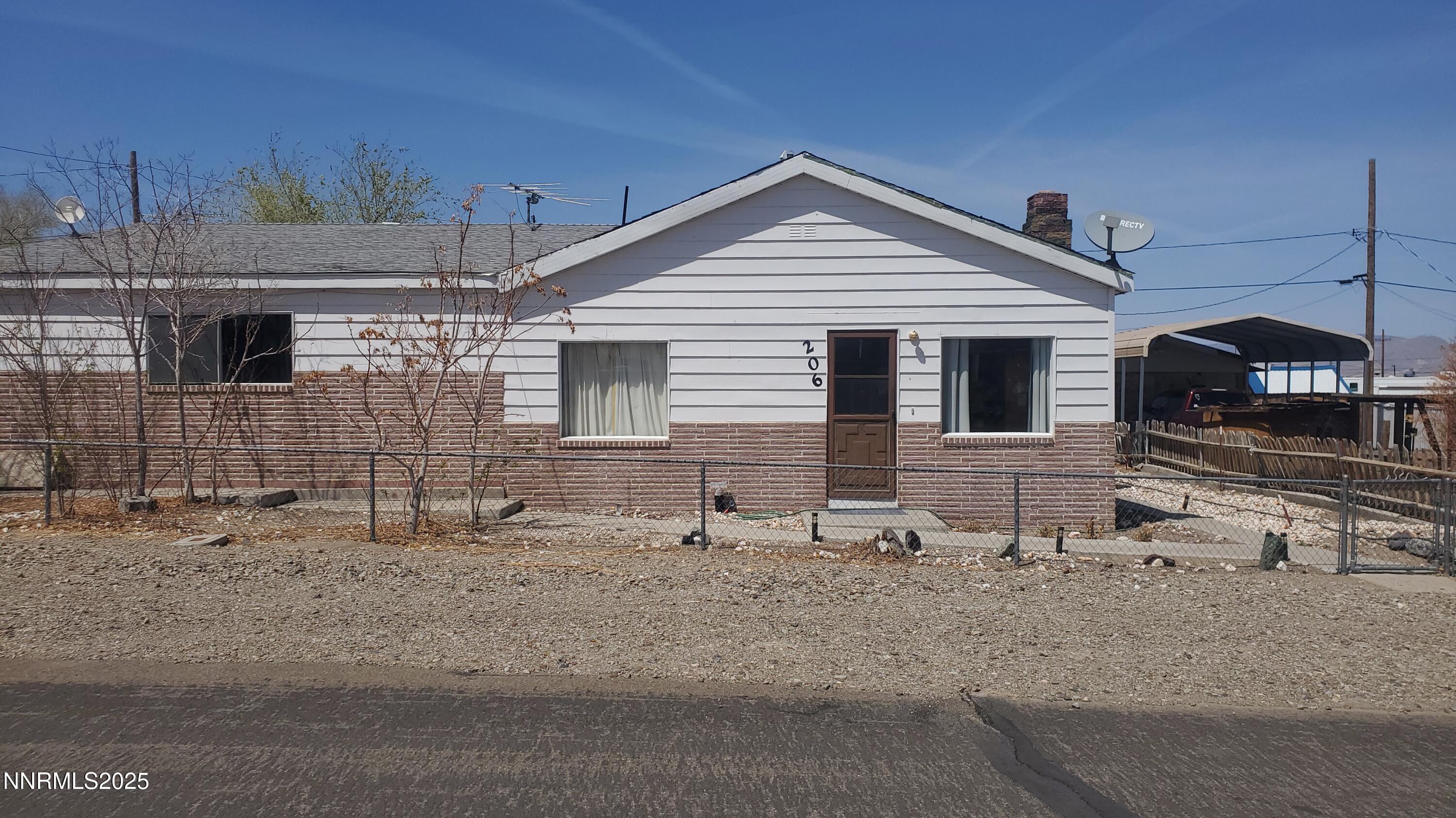 206 12th Street — photo