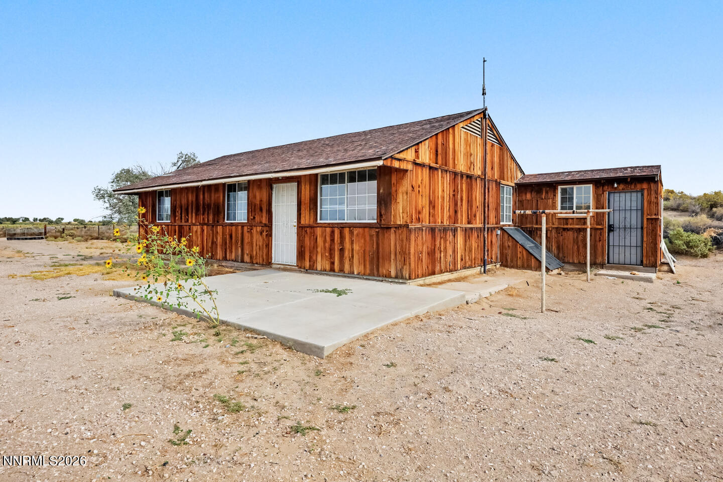 7533 Sandhill Road — photo