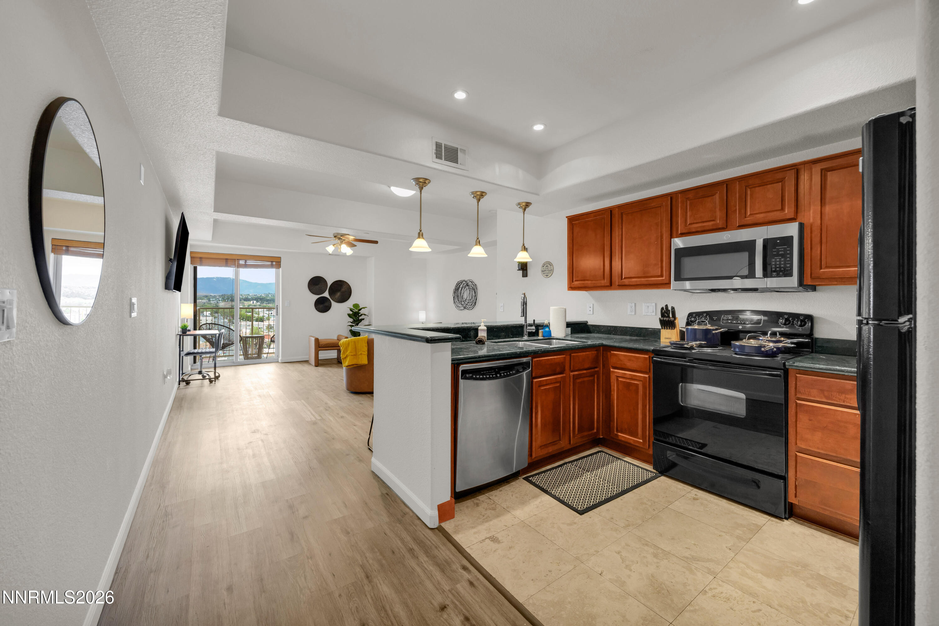 200 W 2nd Street Apt 1506 — photo