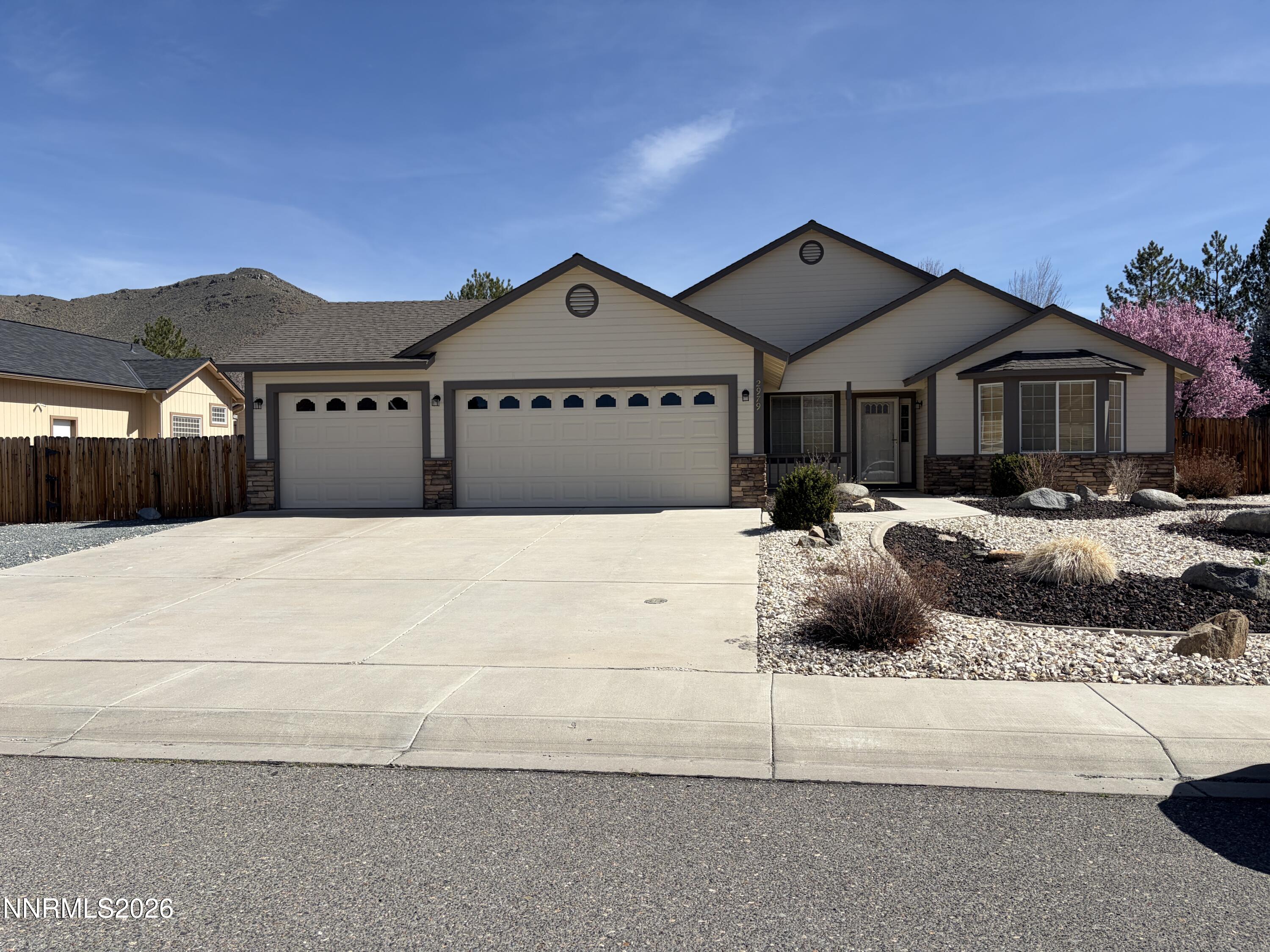 2979 Del Rio Lane — photo