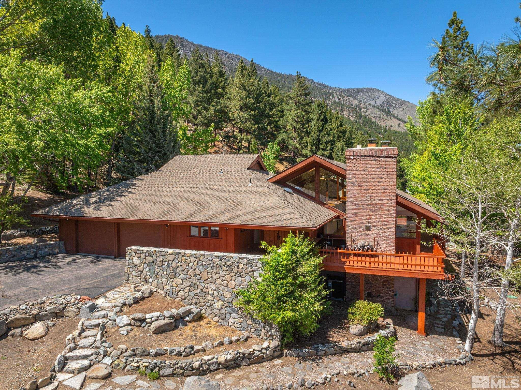 2414 Centennial Drive — photo