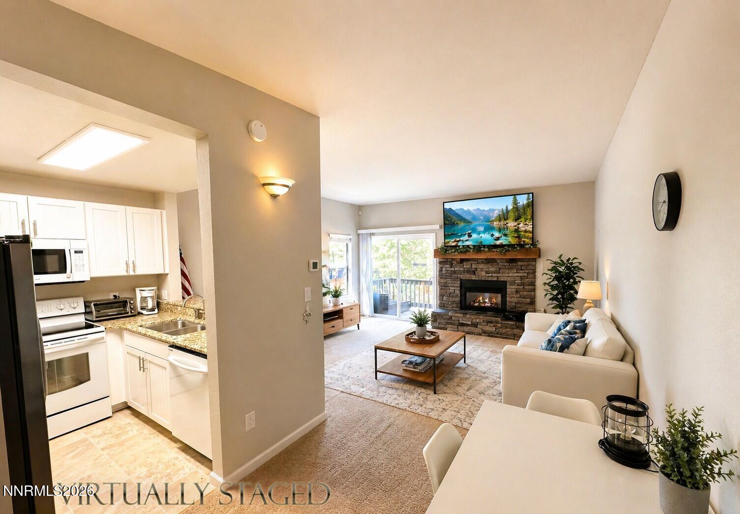 807 N Alder #21 Avenue — photo