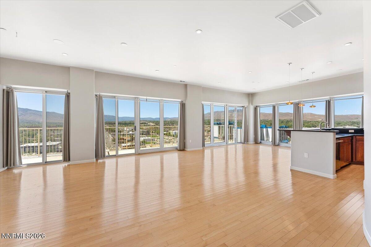 200 W 2nd Street Apt 1604 — photo