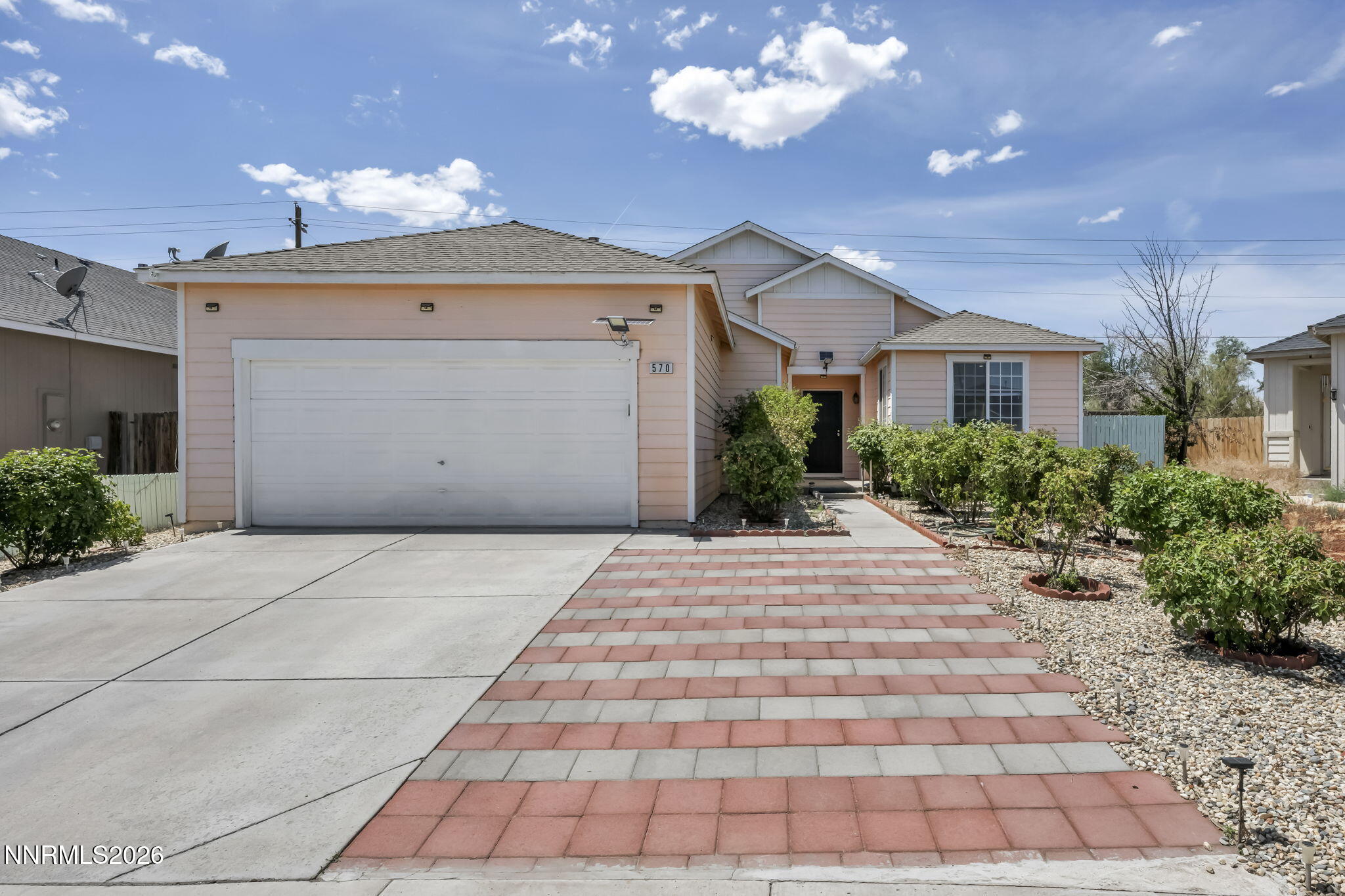 570 Sunrise Circle — photo