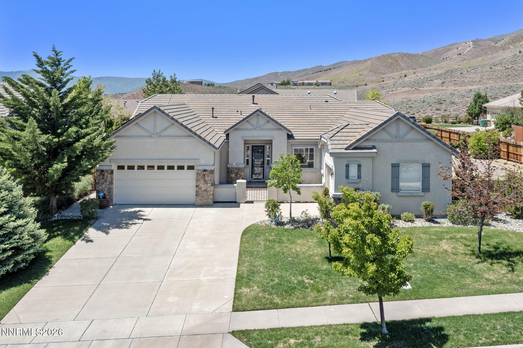 3245 Quartzite Drive — photo