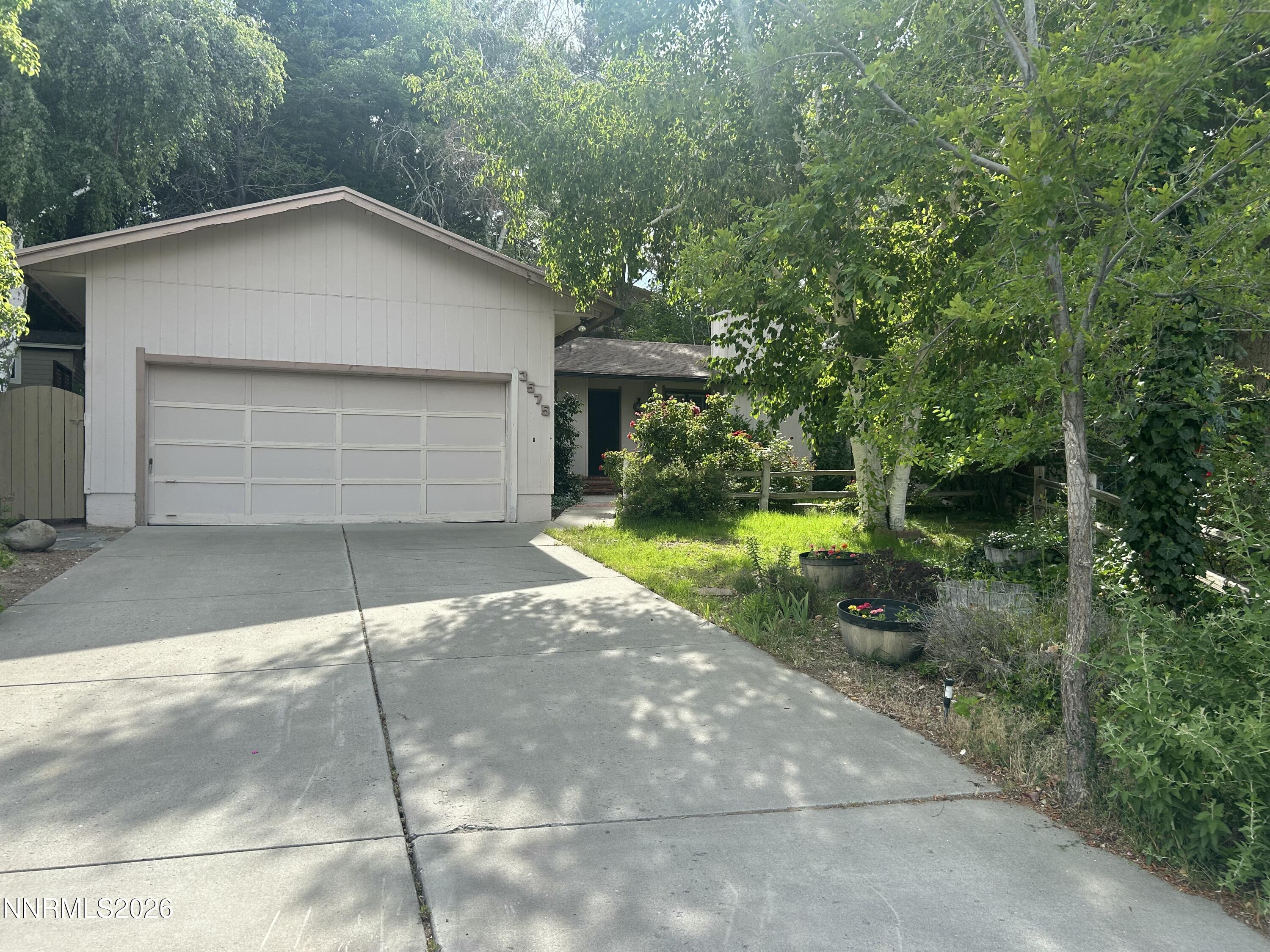 3575 Bluejay Court — photo