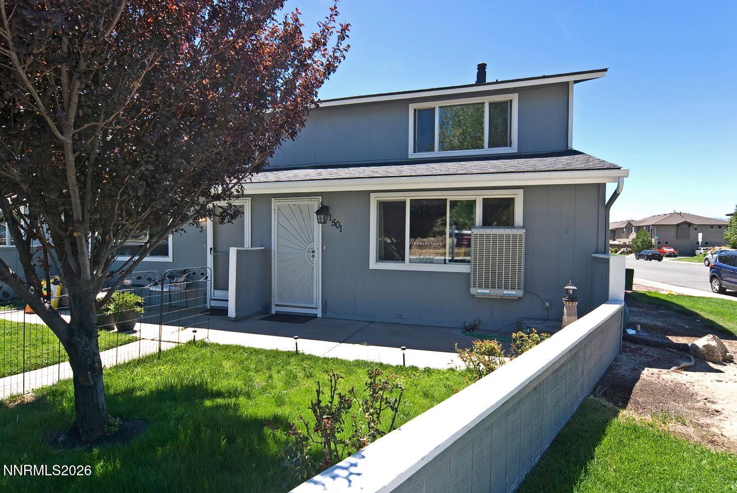 1501 E. Long Street — photo