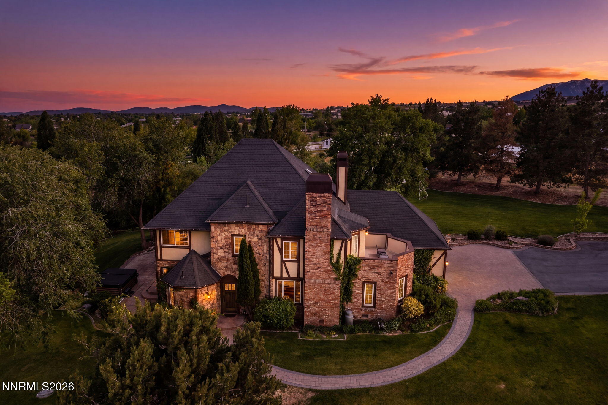 11010 Dryden Drive — photo