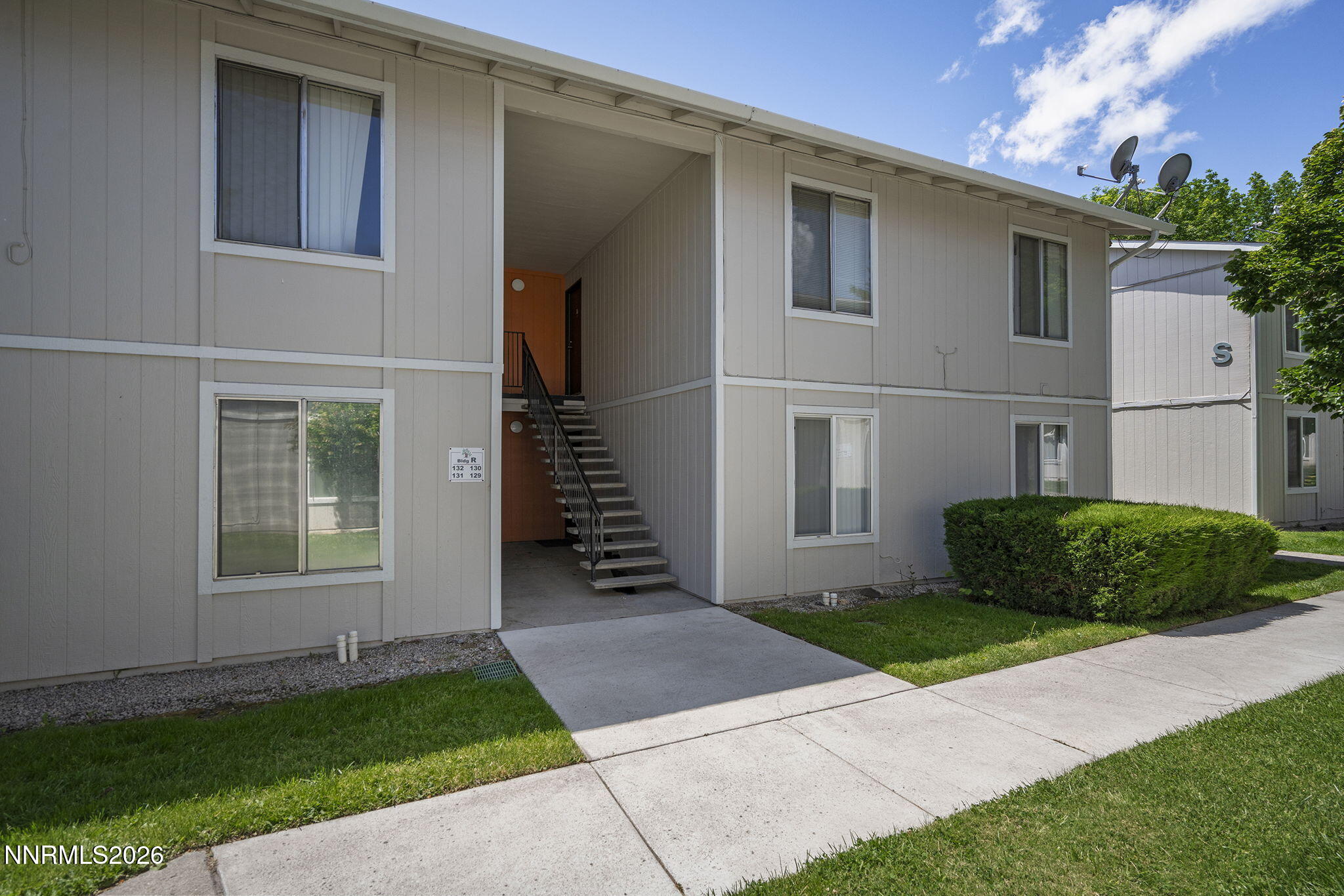 400 S Saliman Road 129 — photo