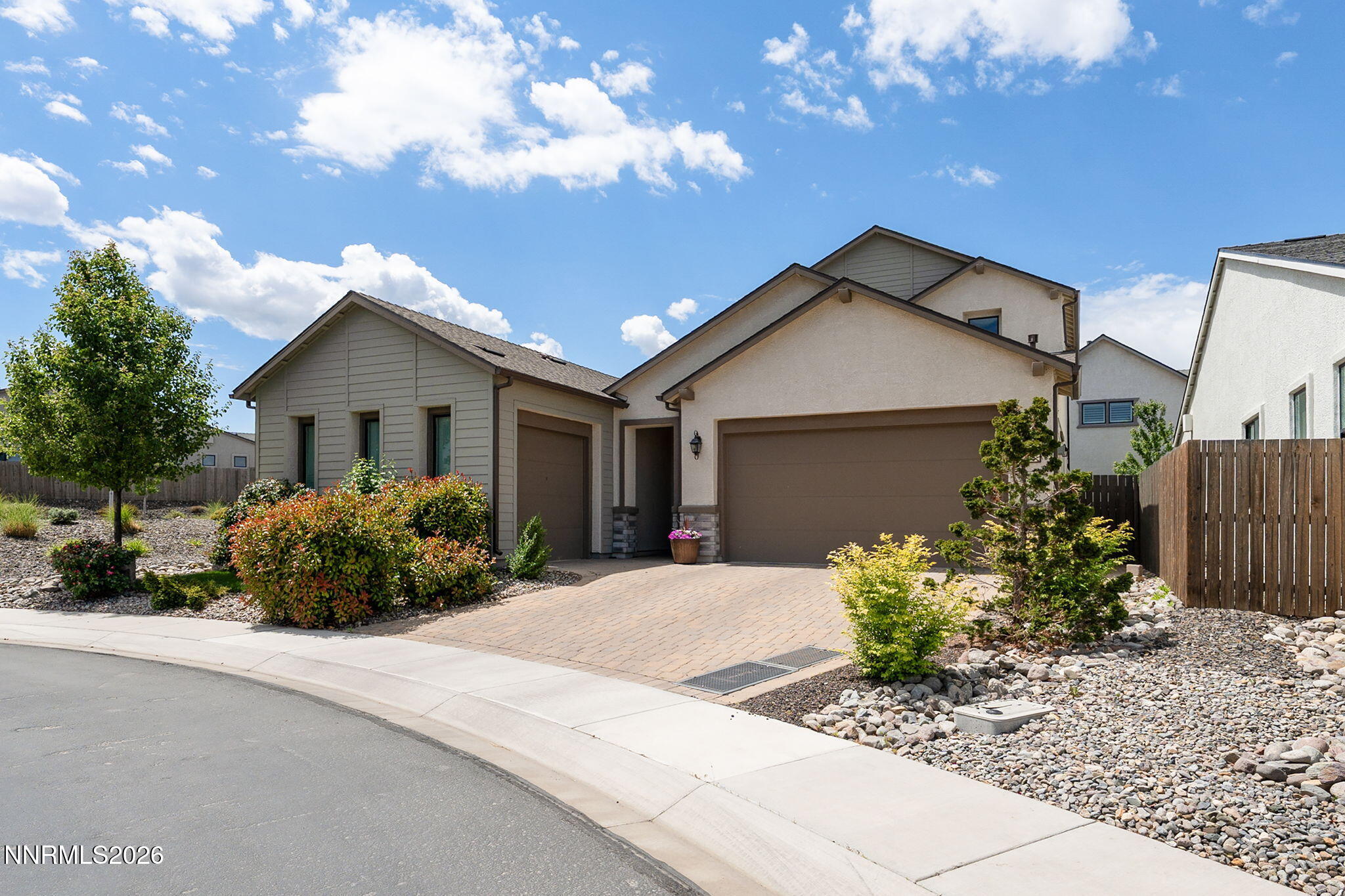 905 Iron River Court — photo