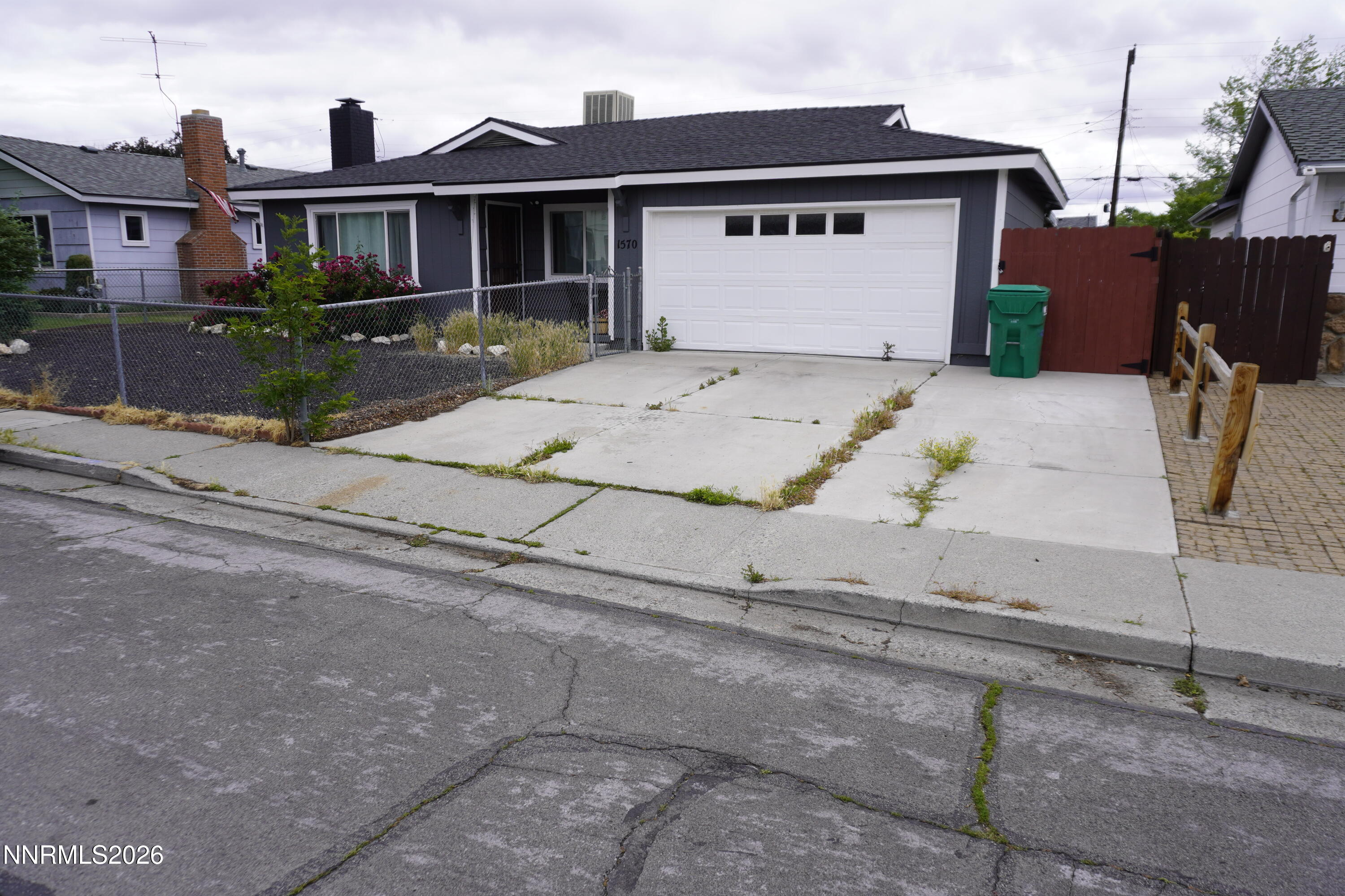 1570 Radcliffe Drive — photo