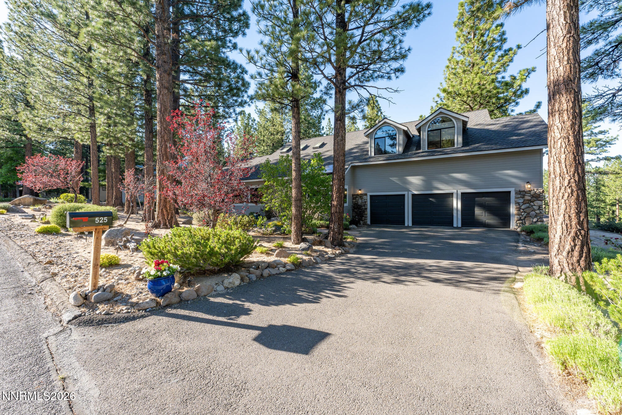 525 Piney Creek Road — photo