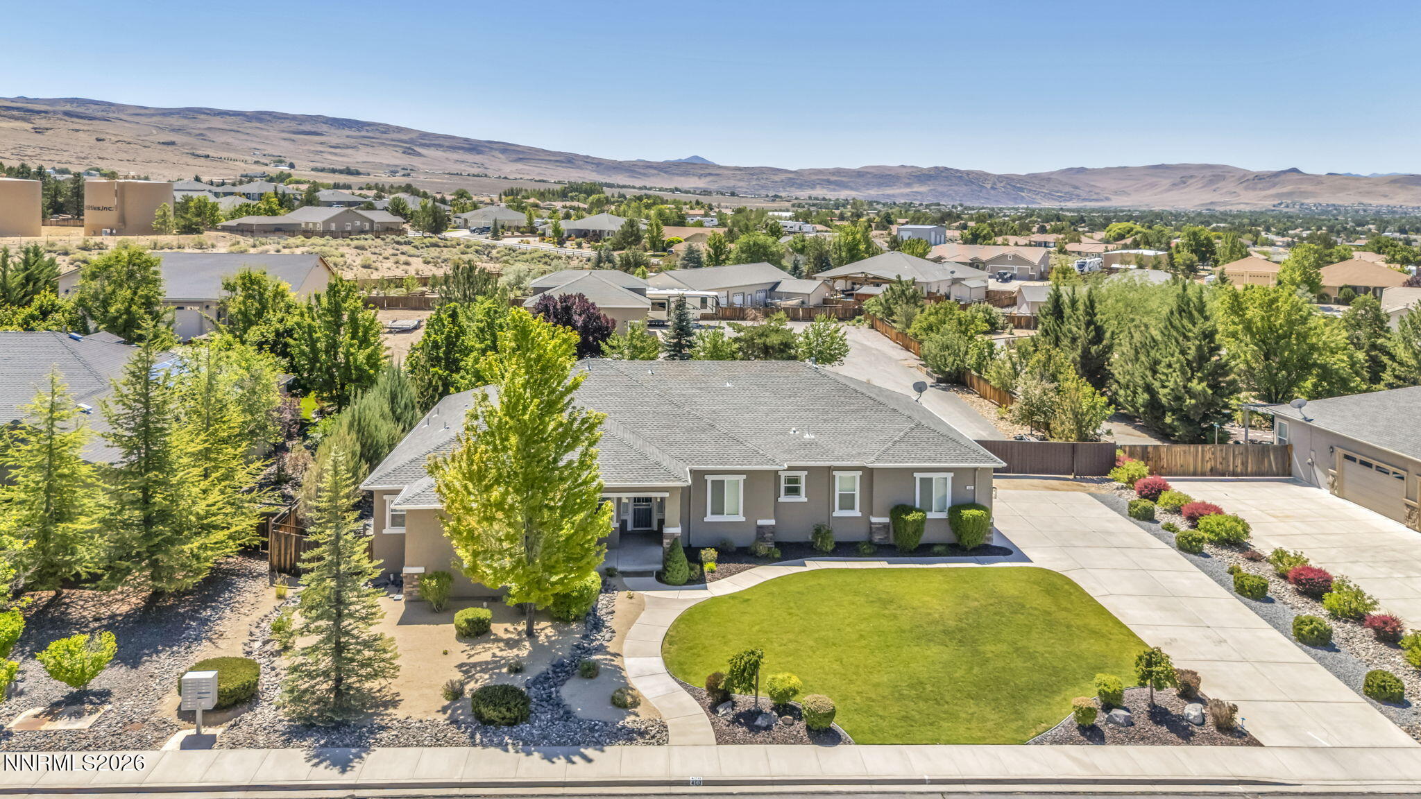 400 Sunset Springs Lane — photo