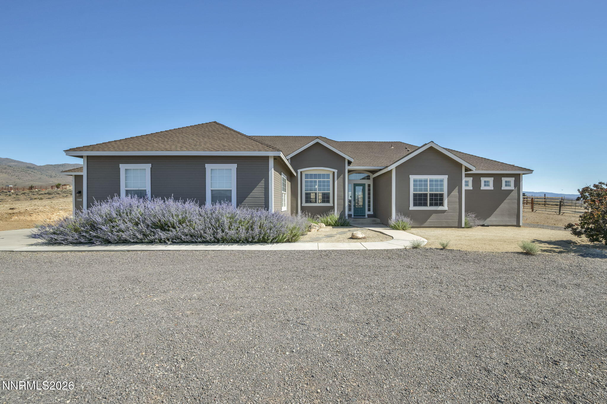 13090 Seneca Road — photo