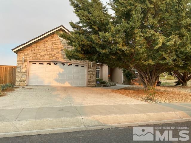 752 Divot Drive — photo