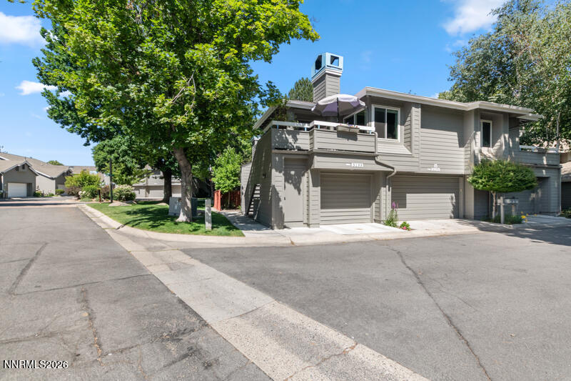3199 Oakshire Court — photo