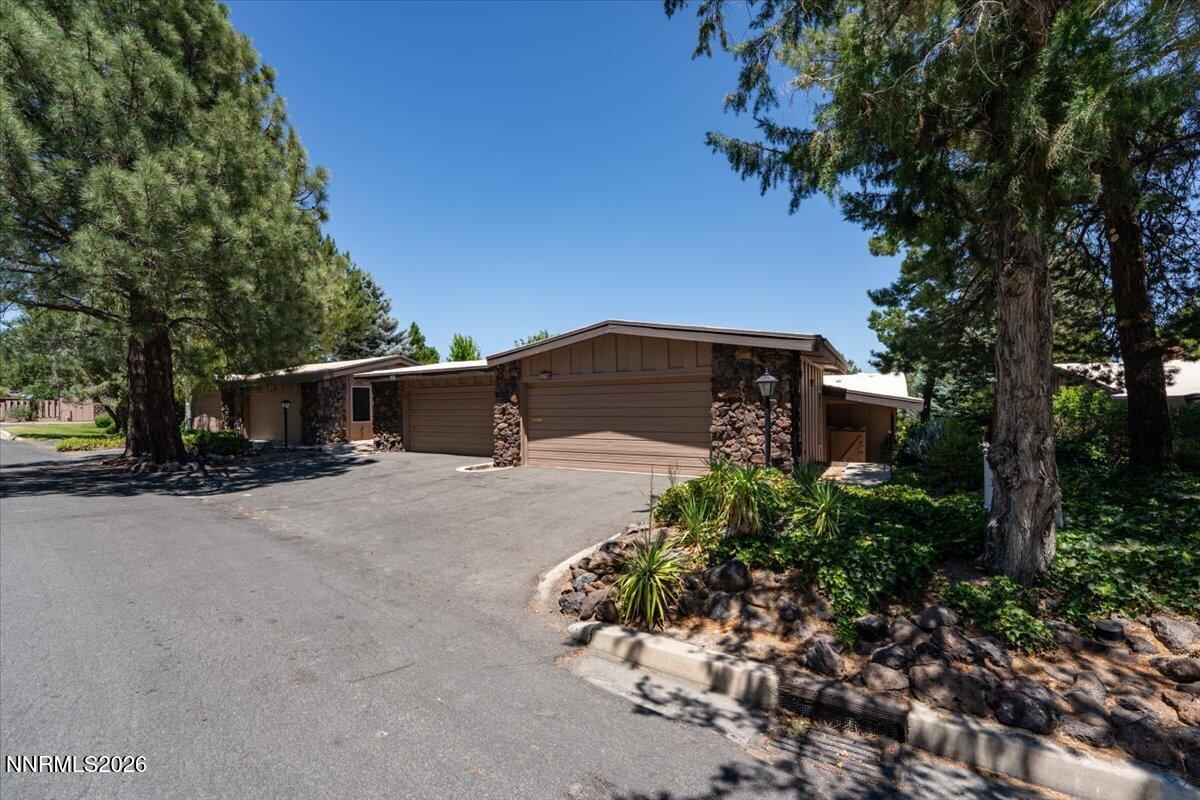 176 Lake Glen Drive — photo