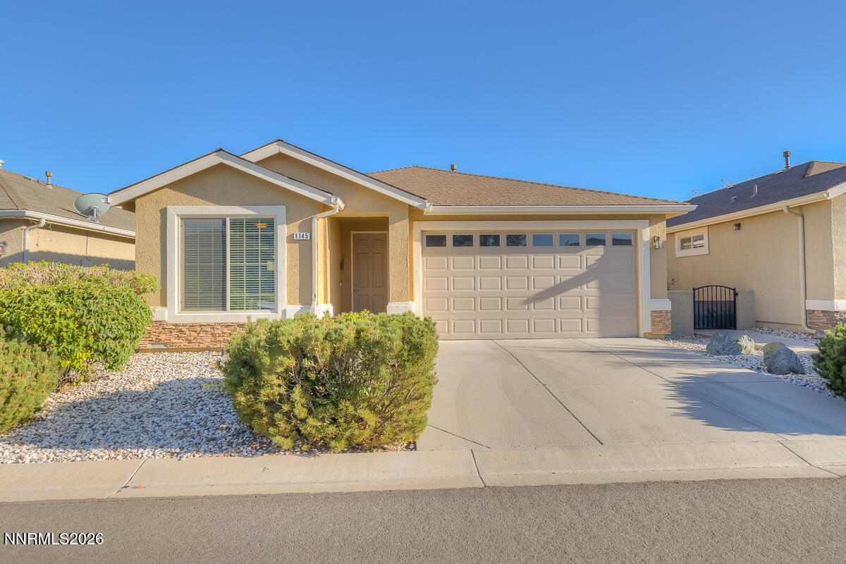 1145 Drake Way — photo