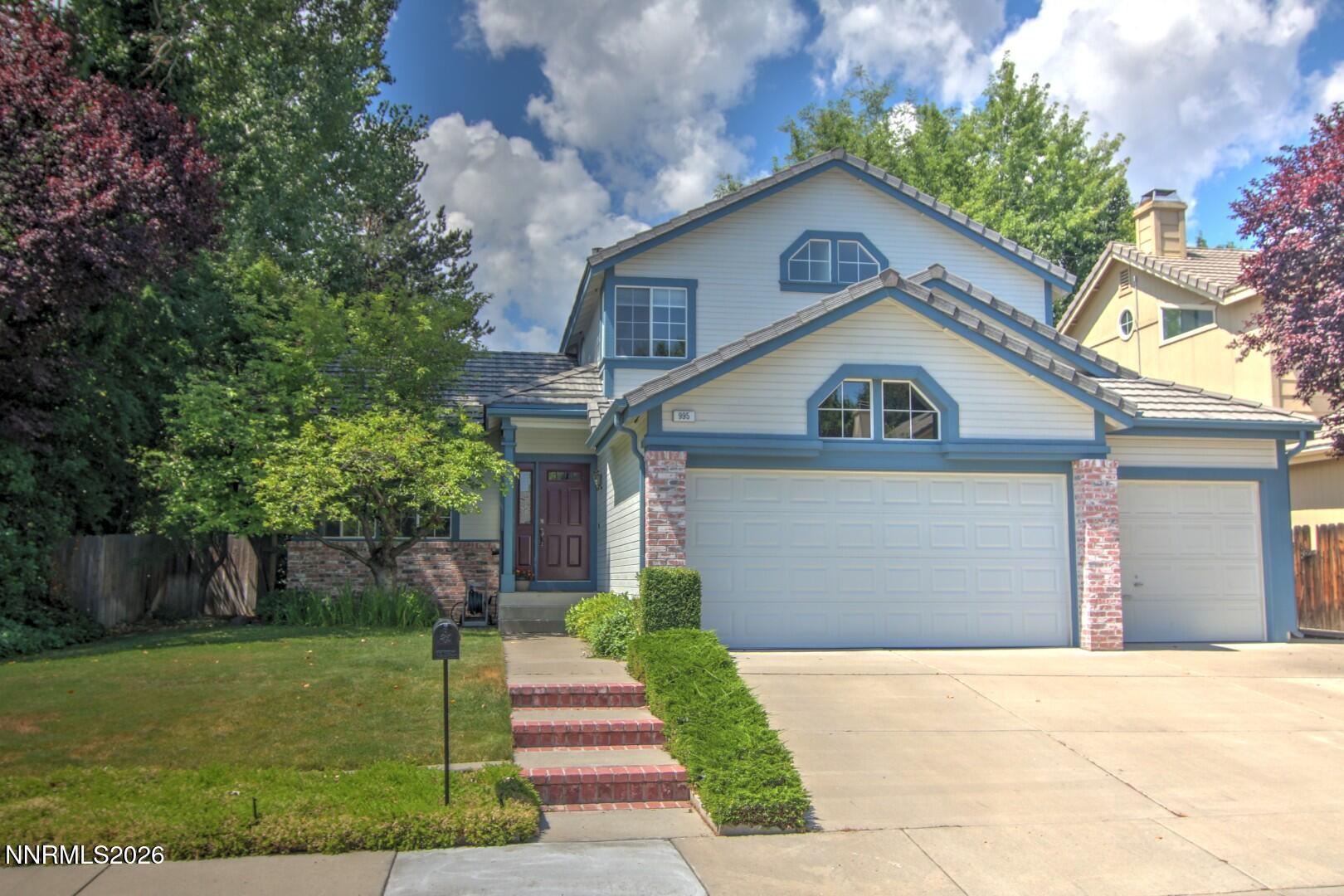 995 Leah Circle — photo