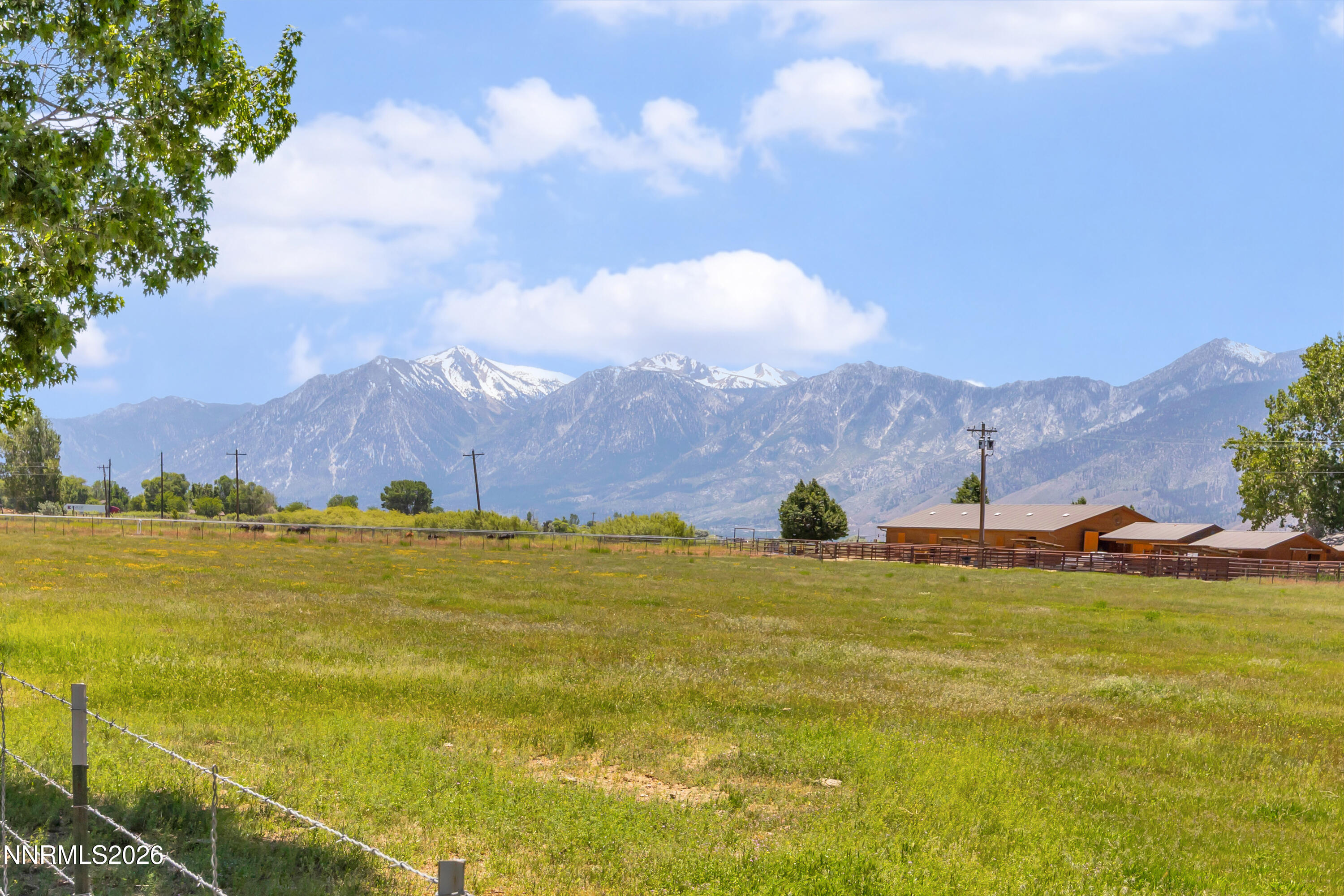 2699 US. N Highway 395 — photo