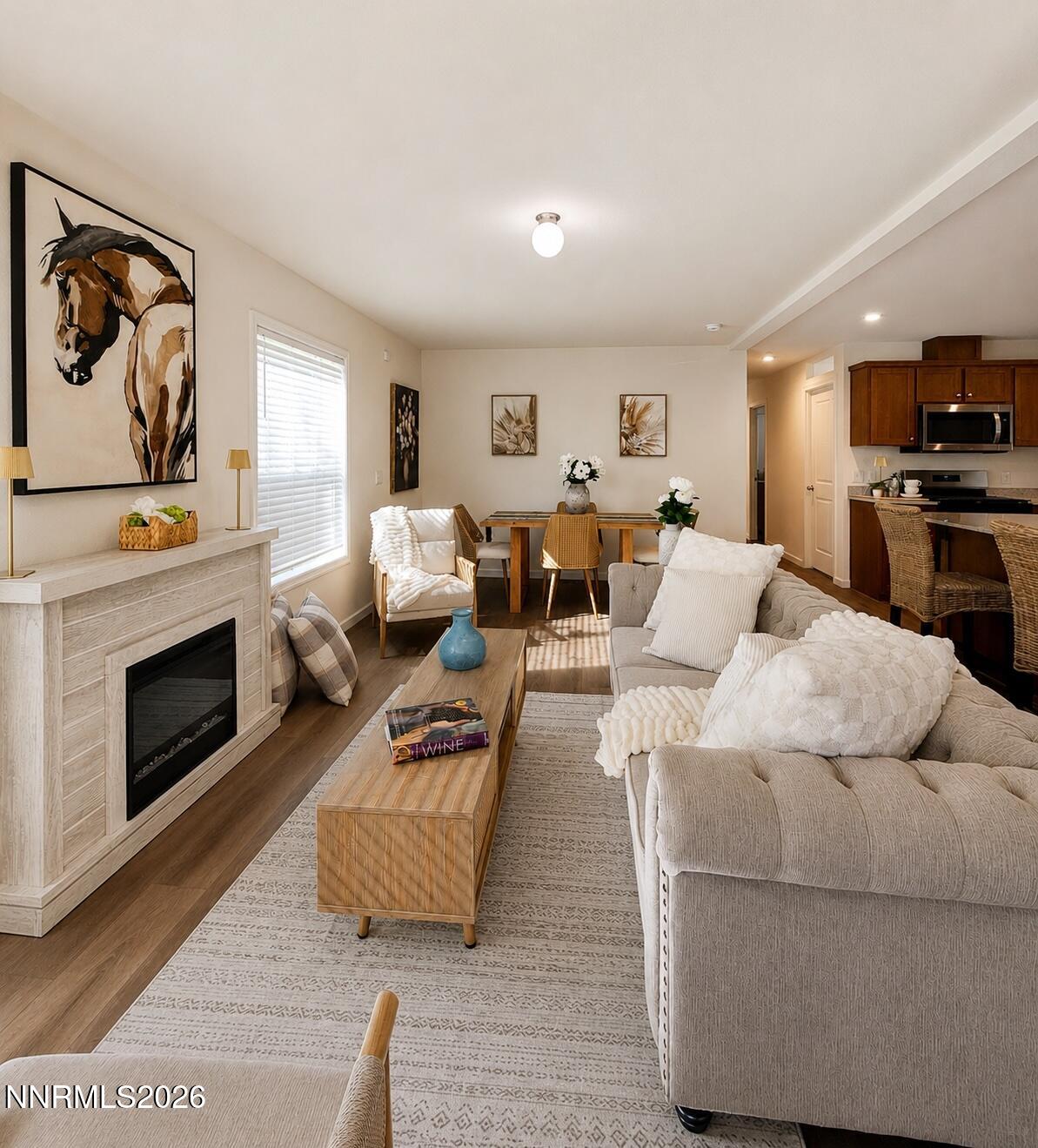 1322 Kingslane Court — photo