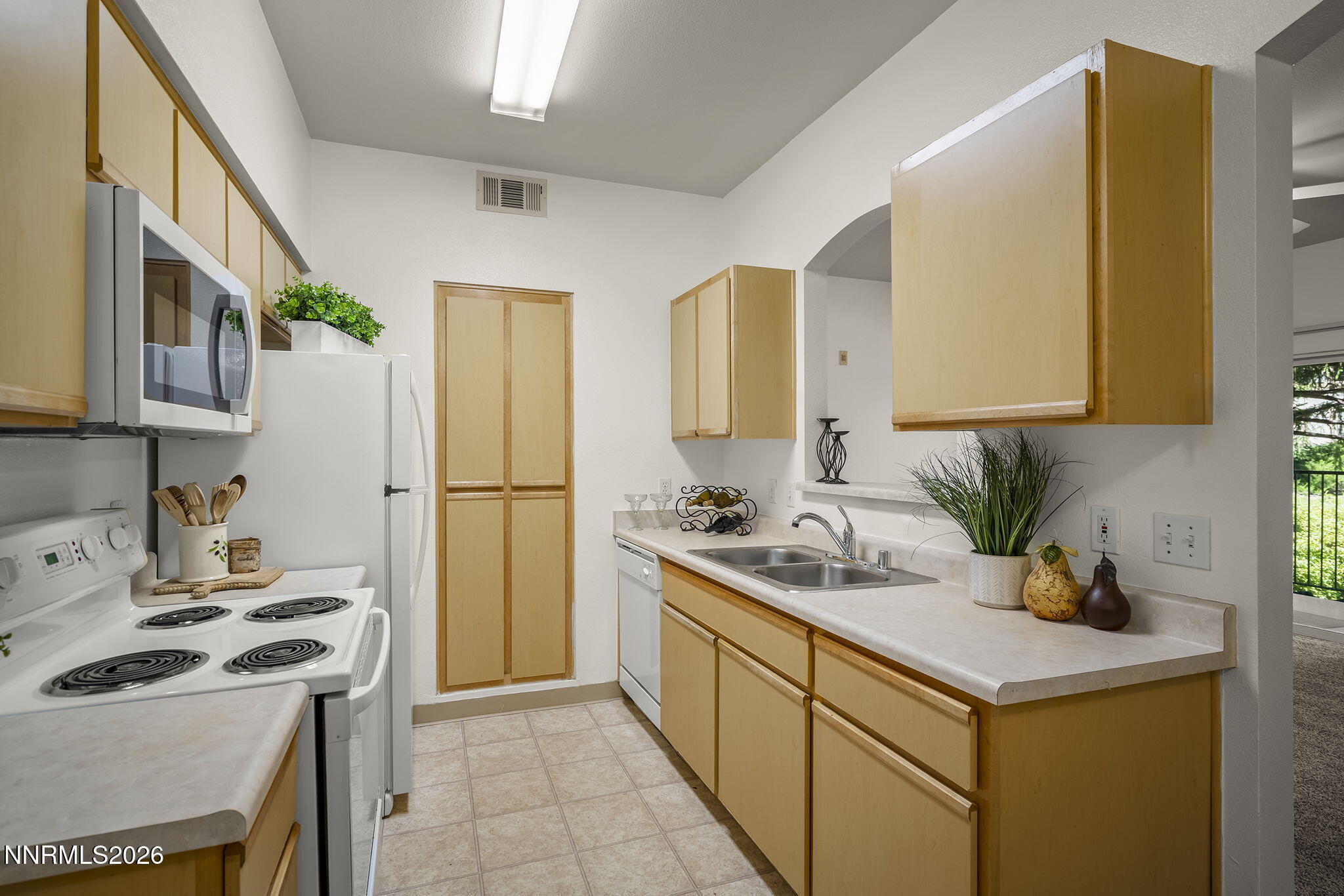 6850 Sharlands Avenue #1107 — photo