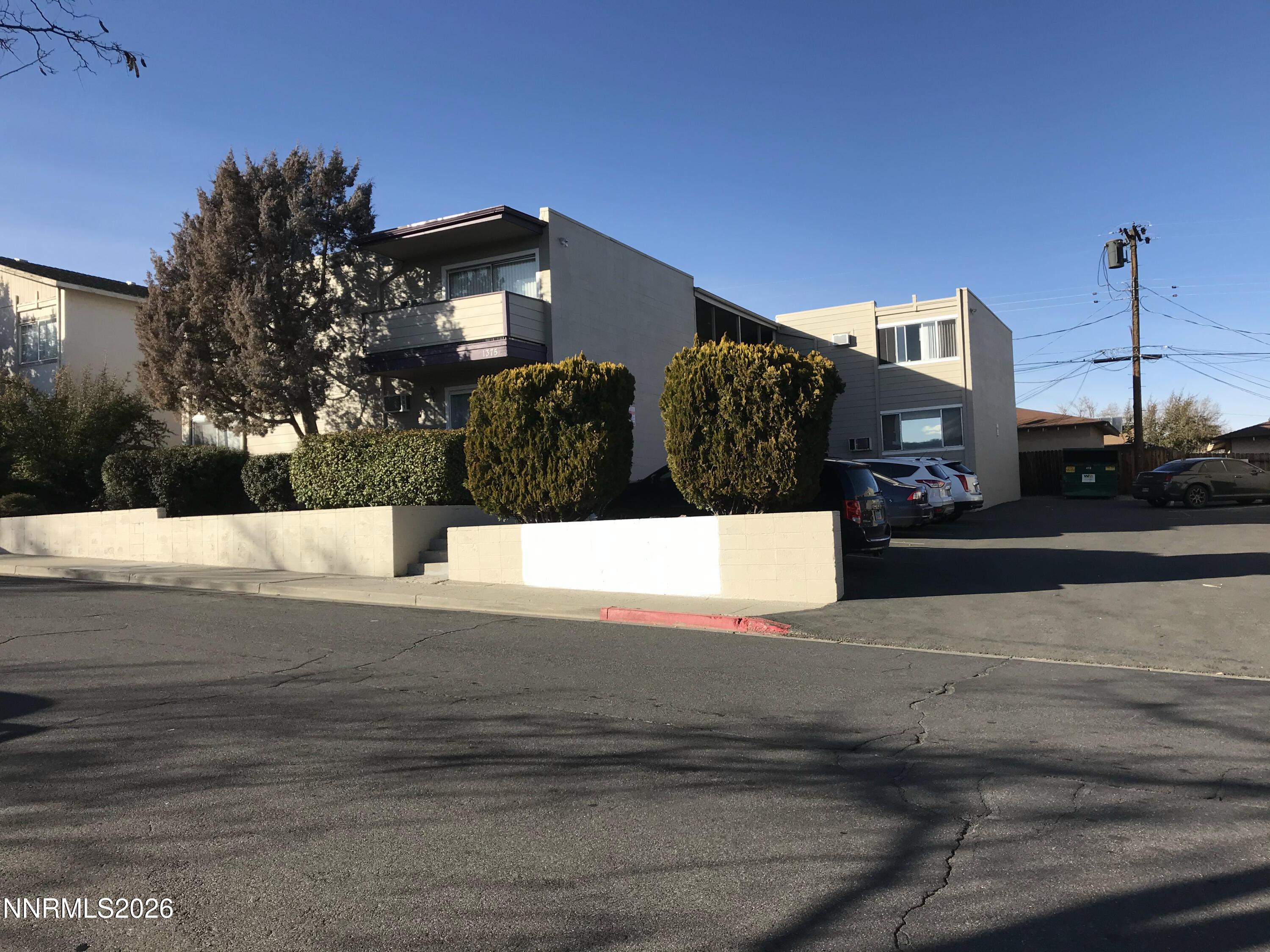 1375 Carlin Street E — photo