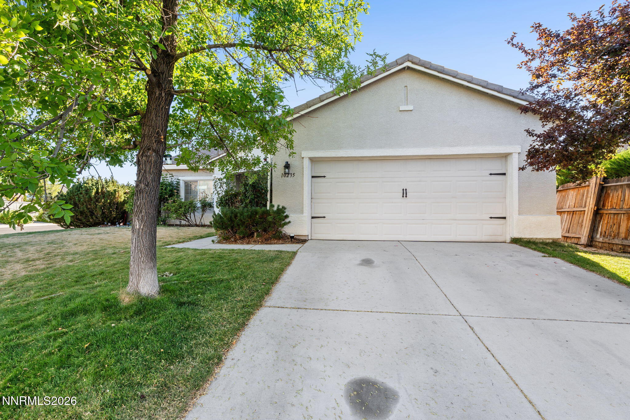 10235 Lucente Way — photo