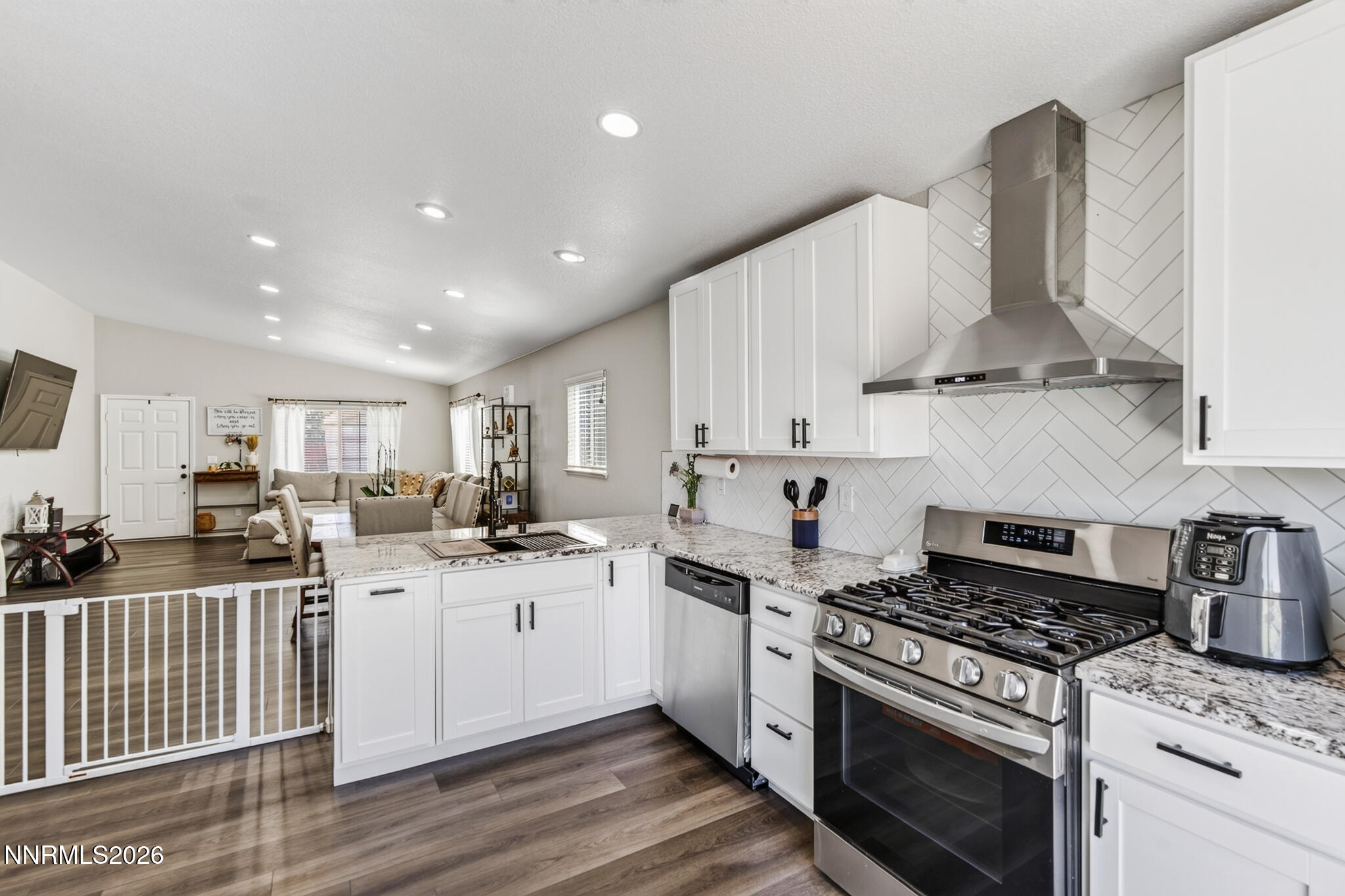 17745 Live Oak Court — photo